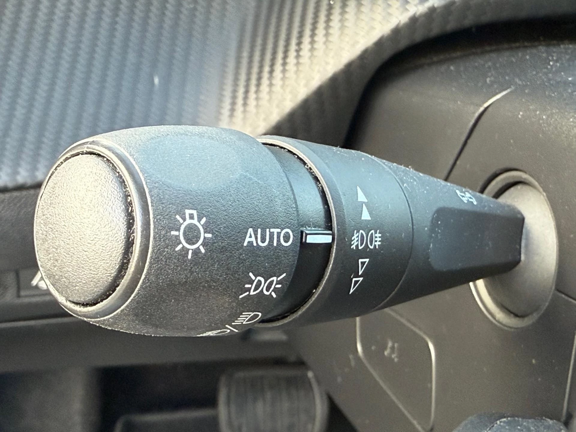 Hoofdafbeelding Peugeot e-2008