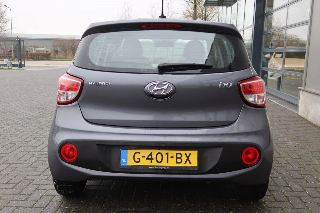 Hoofdafbeelding Hyundai i10