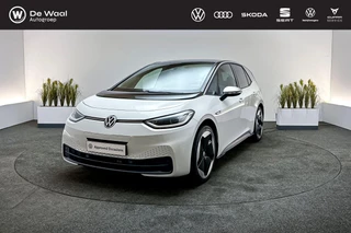 Hoofdafbeelding Volkswagen ID.3 Volkswagen ID.3 First Max 204pk 58 kWh | SoH 96% | Panoramadak, Achteruitrijcamera, Head-up Display |
