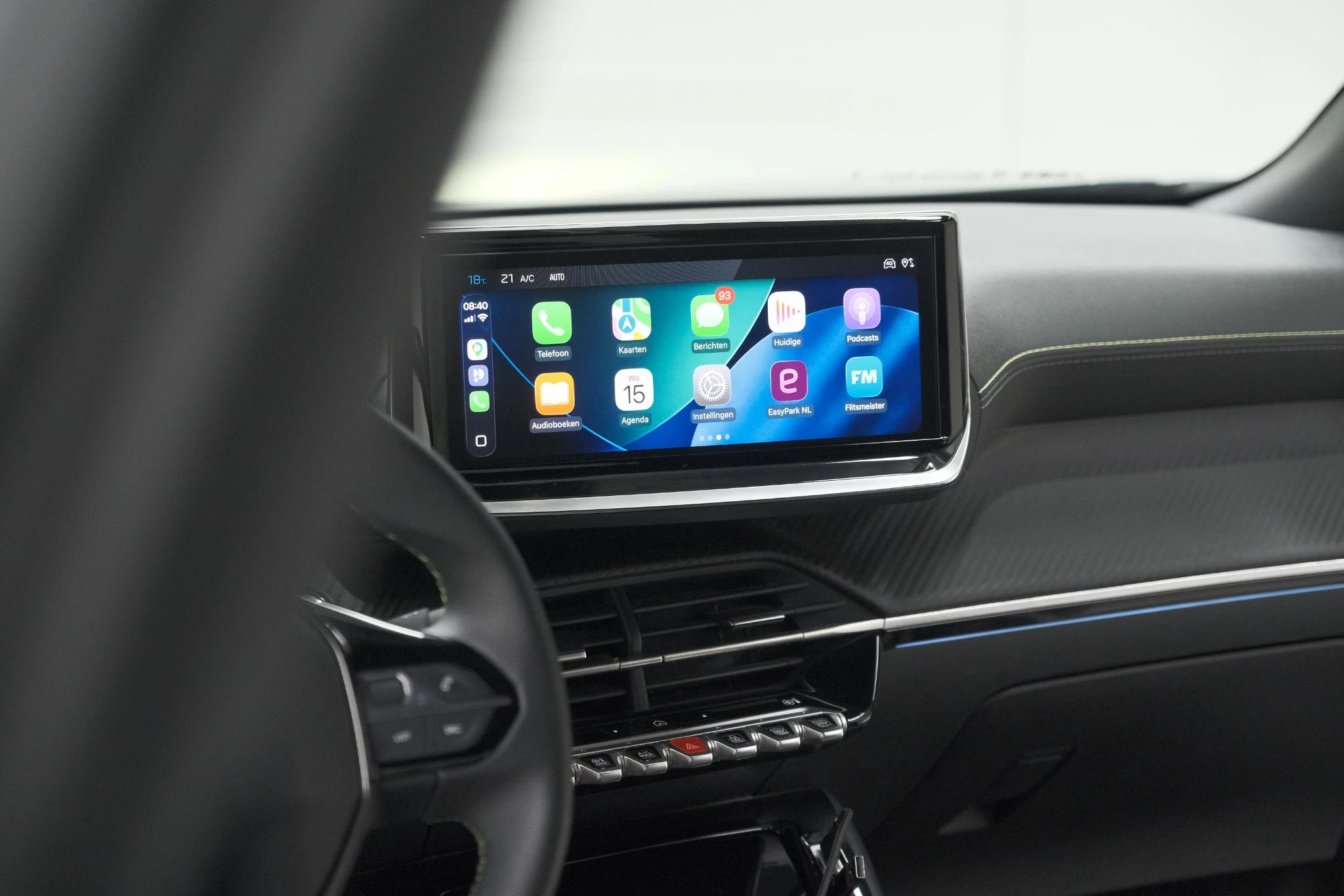 Hoofdafbeelding Peugeot e-2008