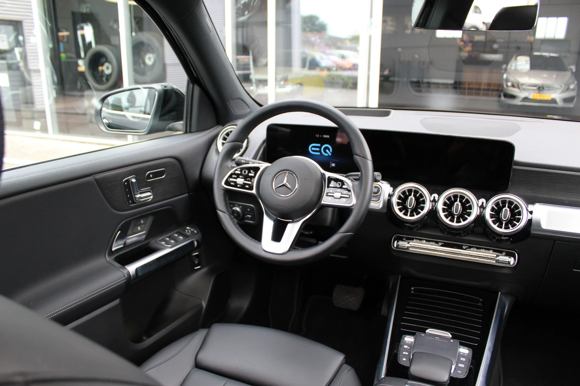 Hoofdafbeelding Mercedes-Benz EQB