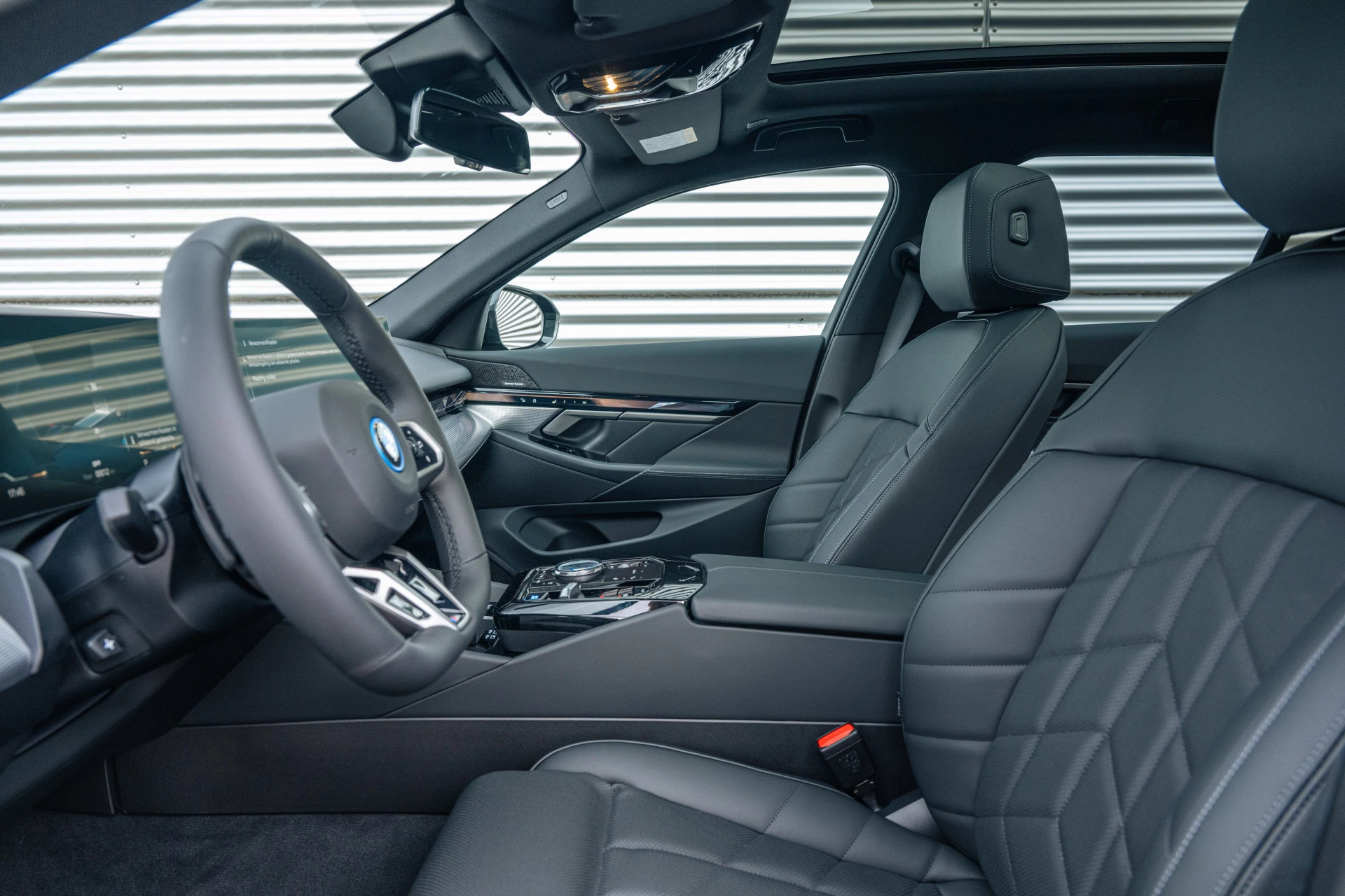 Hoofdafbeelding BMW i5