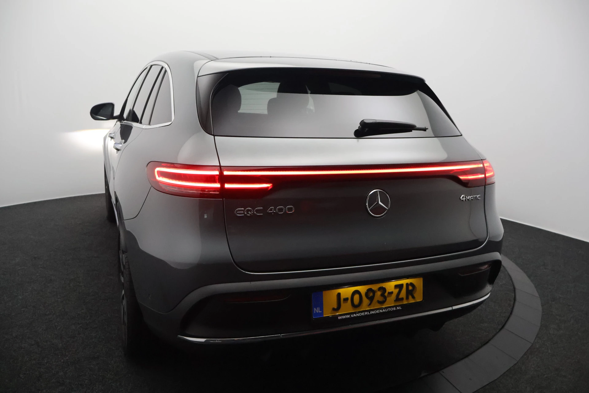 Hoofdafbeelding Mercedes-Benz EQC