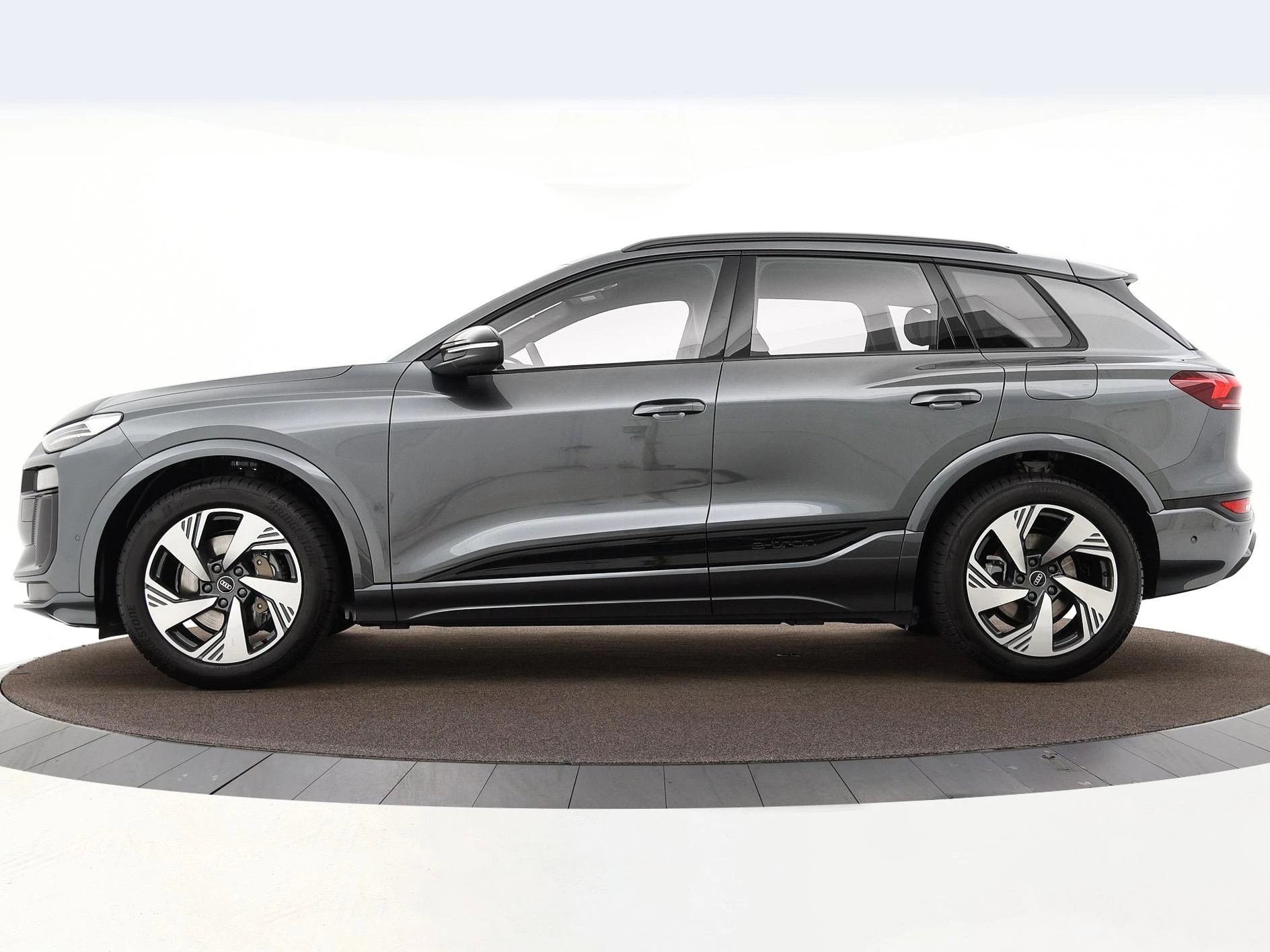 Hoofdafbeelding Audi Q6 e-tron