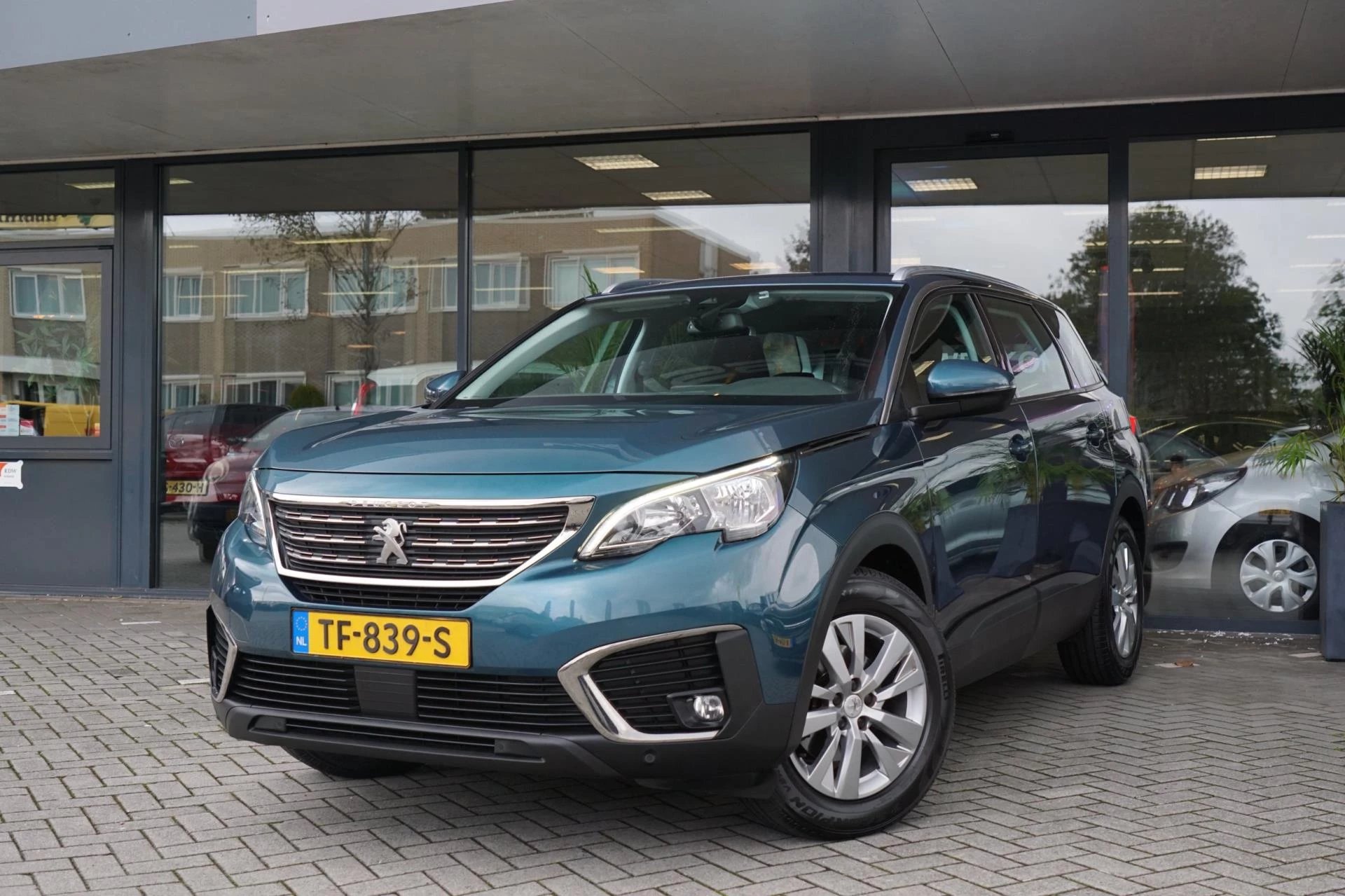 Hoofdafbeelding Peugeot 5008