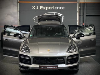 Hoofdafbeelding Porsche Cayenne Porsche Cayenne 4.0 TURBO S E-HYBRID 680 PK KERAMISCH PANO