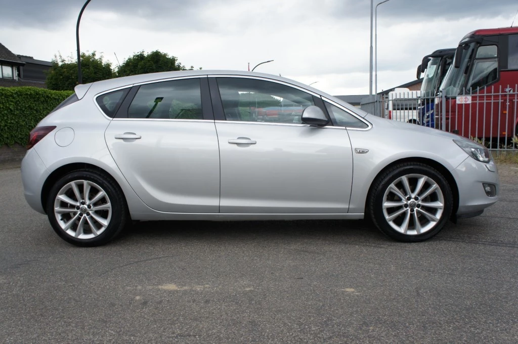 Hoofdafbeelding Opel Astra