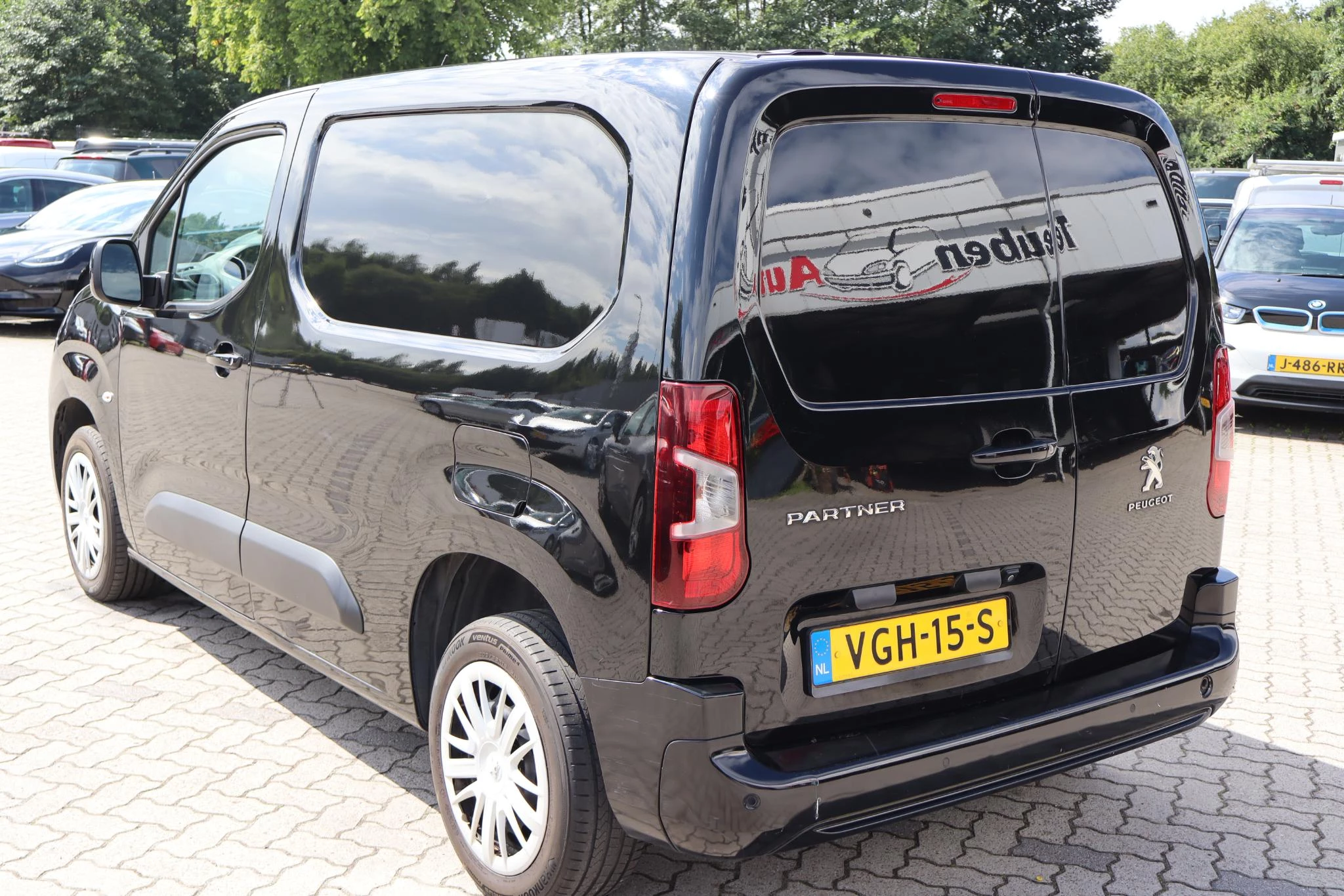 Hoofdafbeelding Peugeot Partner