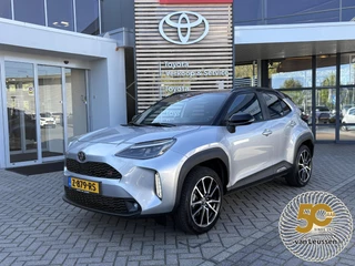 Toyota Yaris Cross 1.5 Hybrid 130 GR SPORT TREKHAAK NL-AUTO KEYLESS LM-VELGEN AD-CRUISE PARK-SENSOREN BLIND-SPOT STOELVERW APPLE/ANDROID DRAADLOOS-LADEN