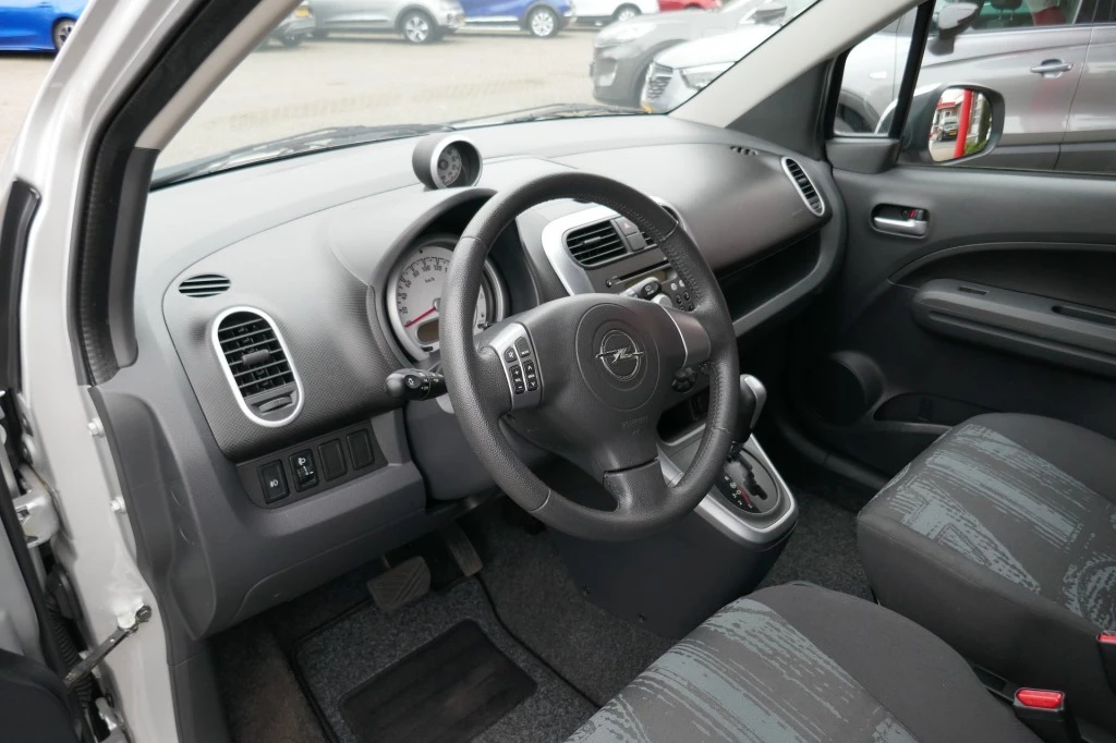 Hoofdafbeelding Opel Agila