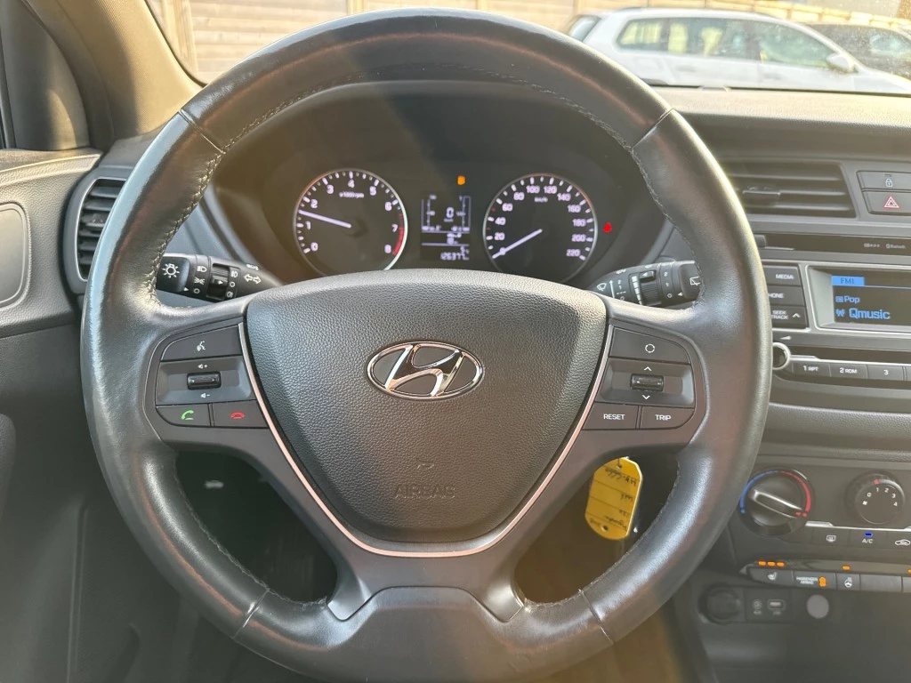 Hoofdafbeelding Hyundai i20