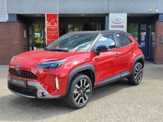 Toyota Yaris Cross Hybrid 130 EXECUTIVE NIEUW DIRECT LEVERBAAR! HEAD-UP JBL-AUDIO BLIND SPOT PARK-SENSOREN EL-ACHTERKLEP 18' LM-VELGEN CAMERA APPLE/ANDROID CLIMA KEYLESS