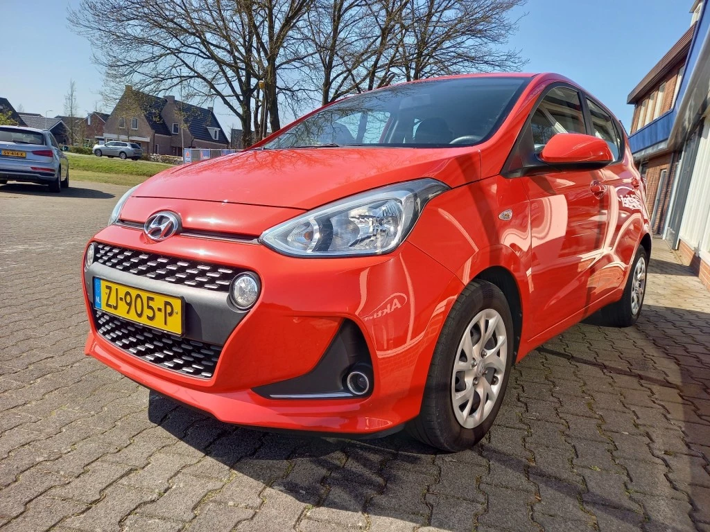 Hoofdafbeelding Hyundai i10