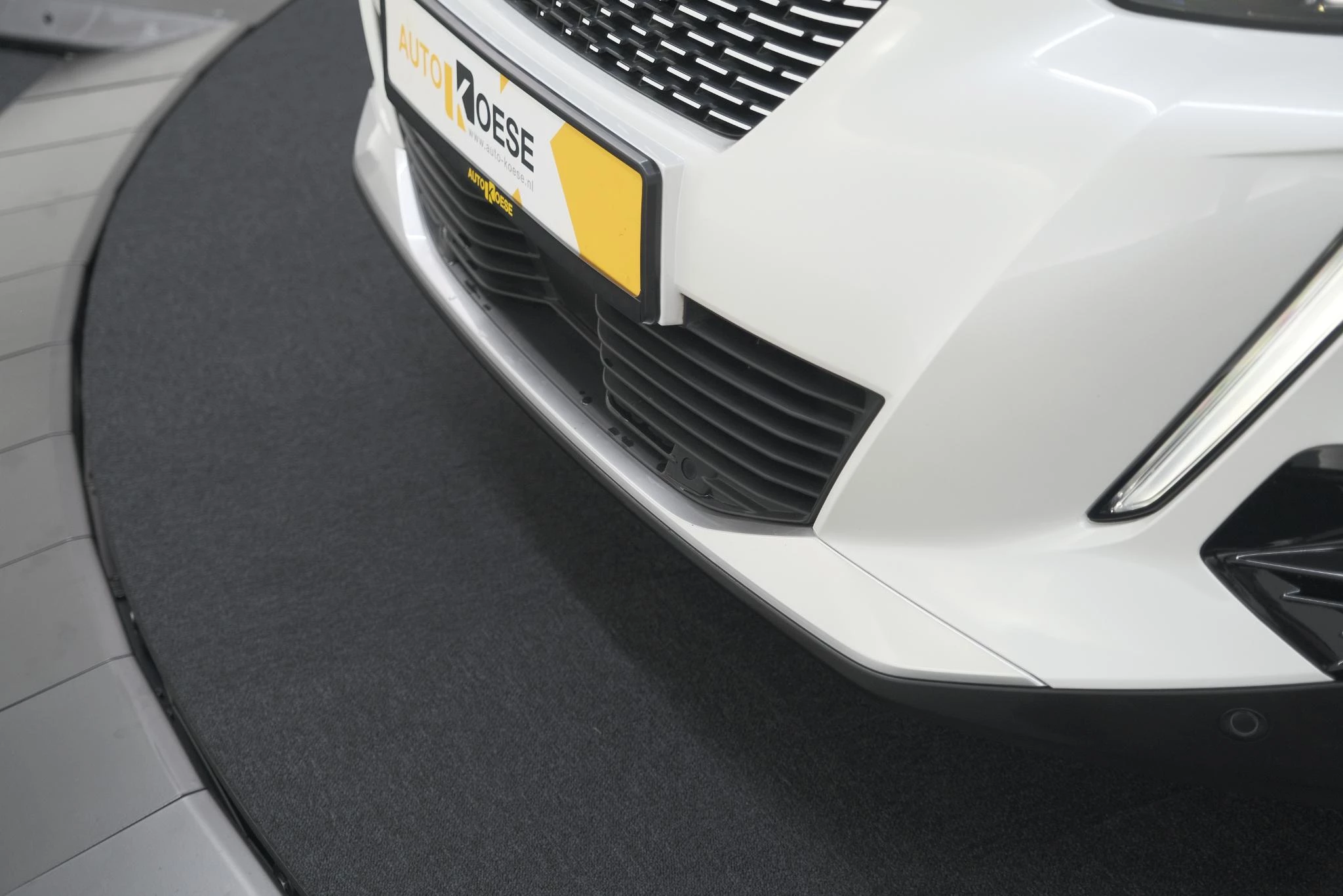 Hoofdafbeelding Peugeot e-2008