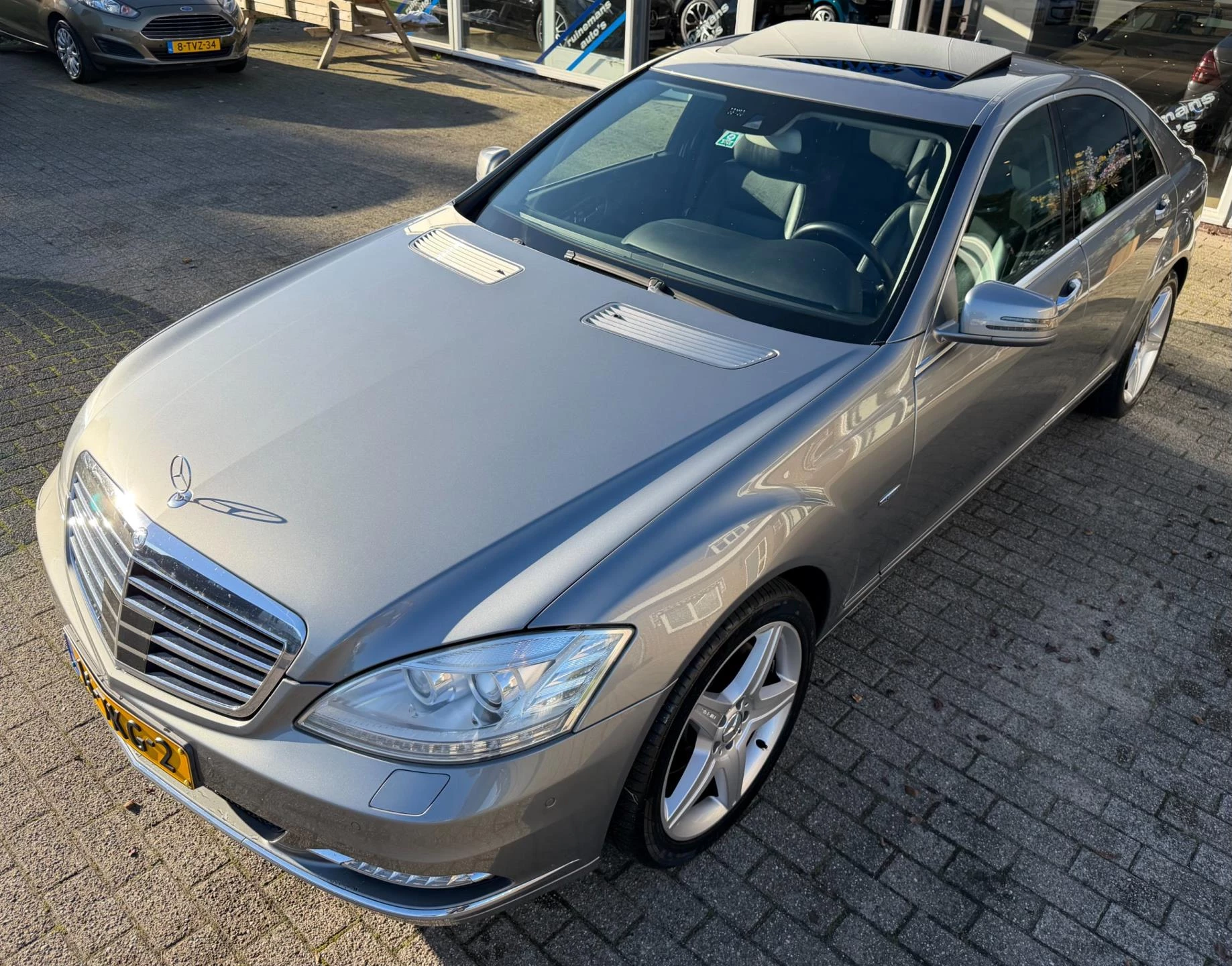 Hoofdafbeelding Mercedes-Benz S-Klasse