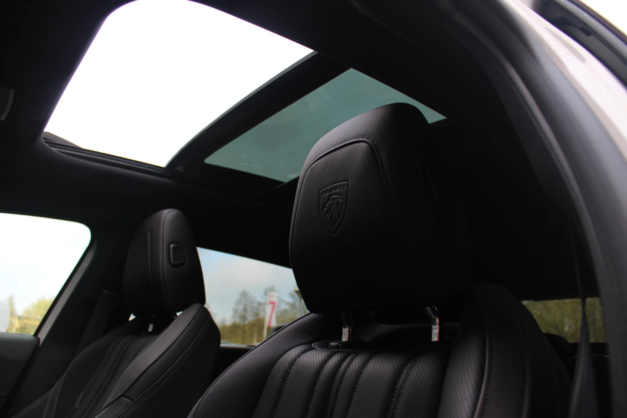 Hoofdafbeelding Peugeot 408