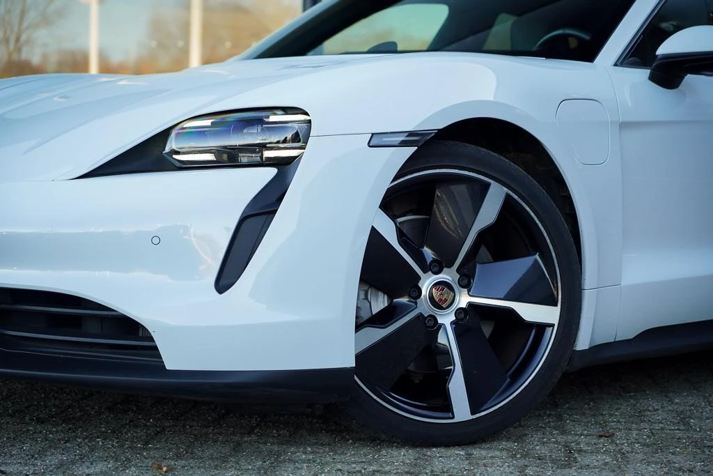 Hoofdafbeelding Porsche Taycan