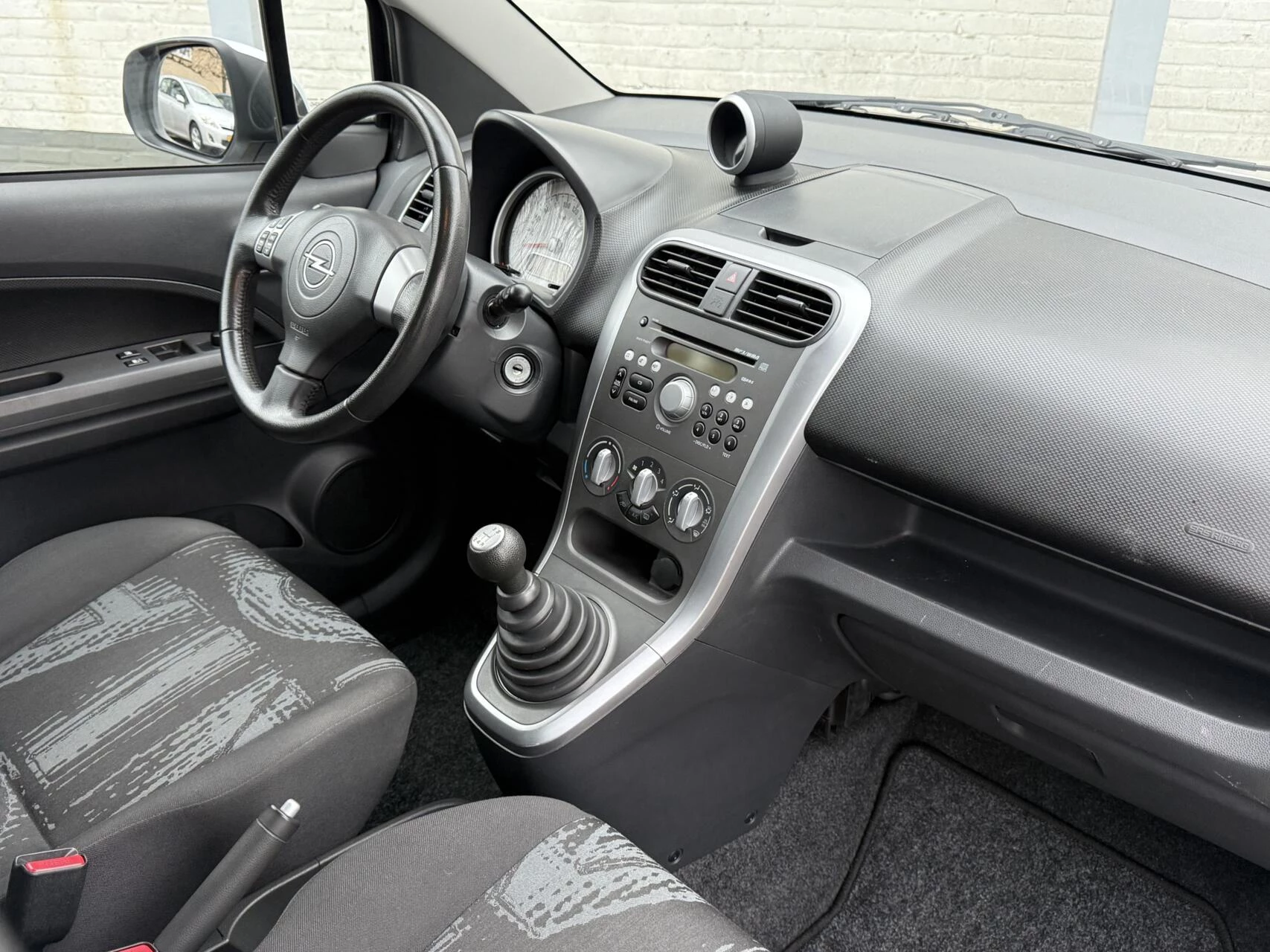 Hoofdafbeelding Opel Agila