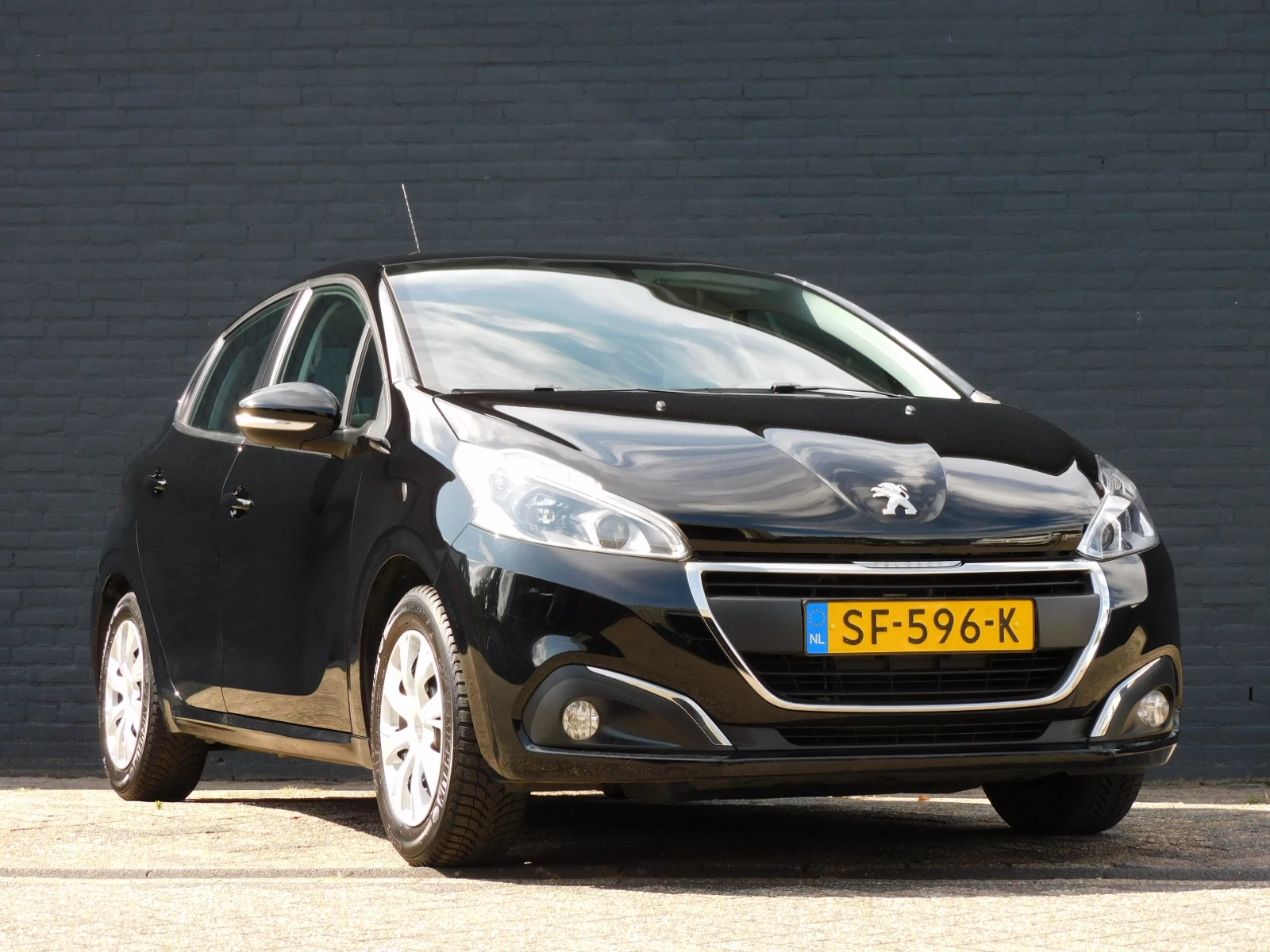 Hoofdafbeelding Peugeot 208
