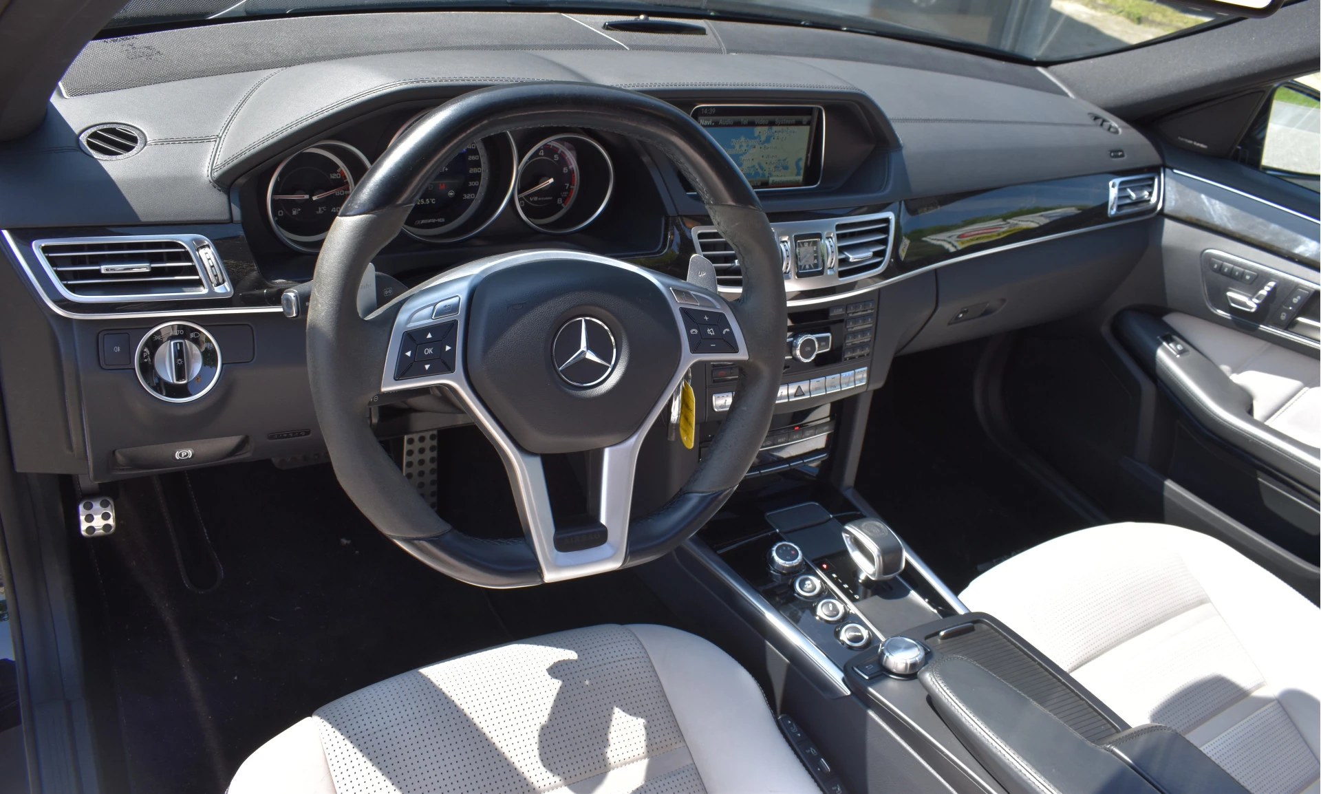 Hoofdafbeelding Mercedes-Benz E-Klasse