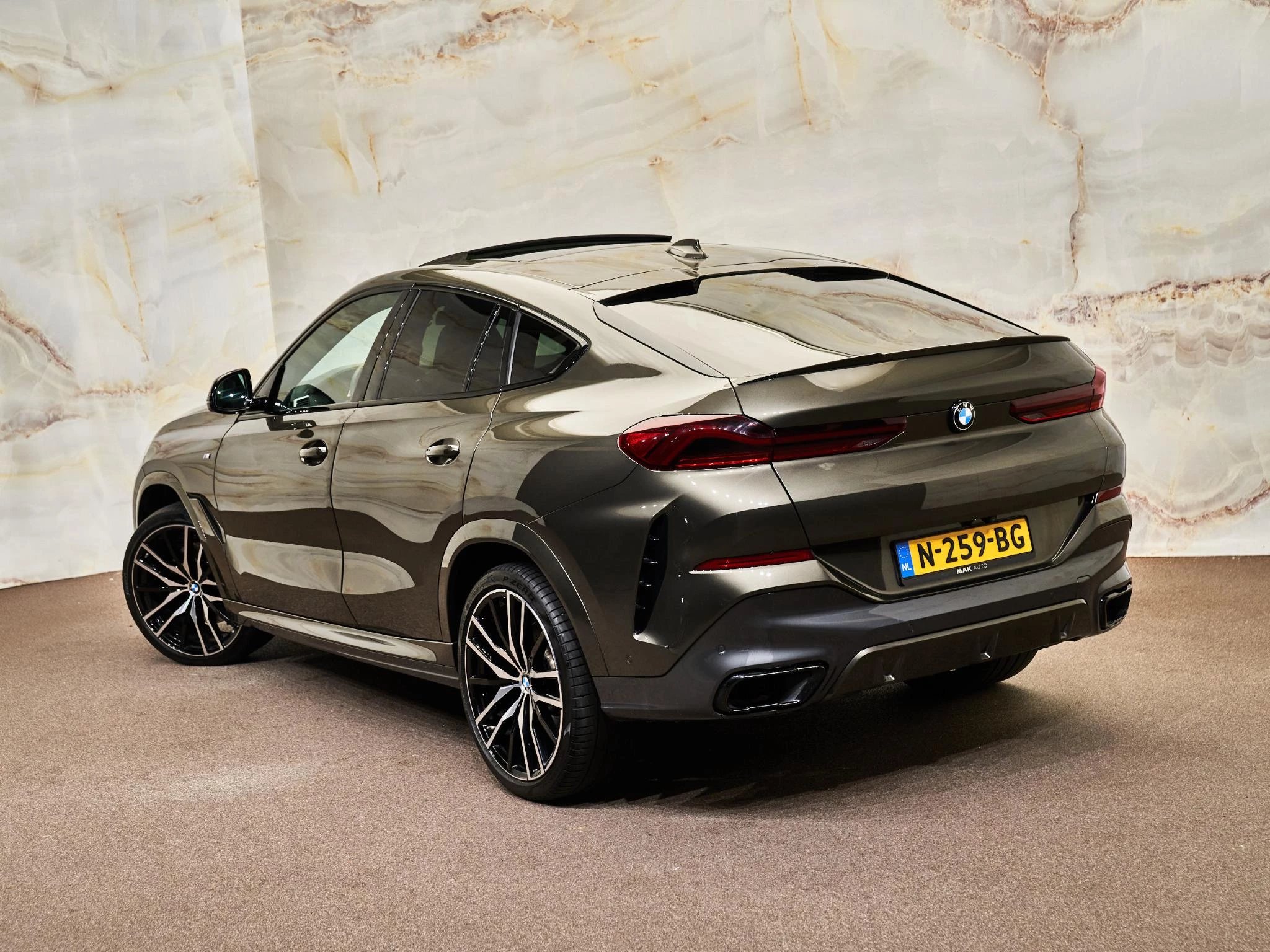 Hoofdafbeelding BMW X6