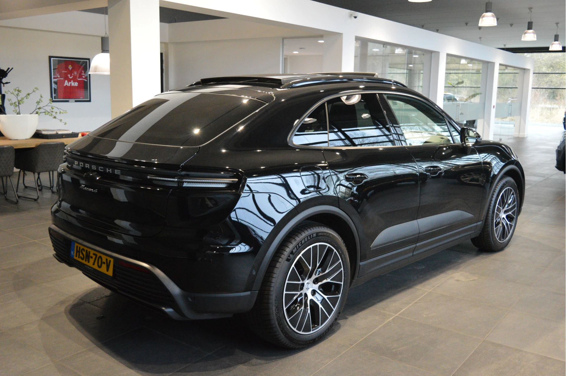 Hoofdafbeelding Porsche Macan