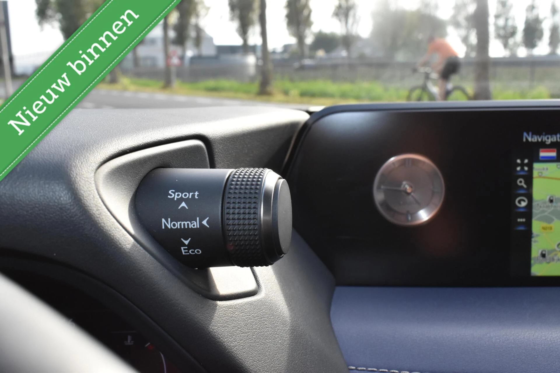 Hoofdafbeelding Lexus UX