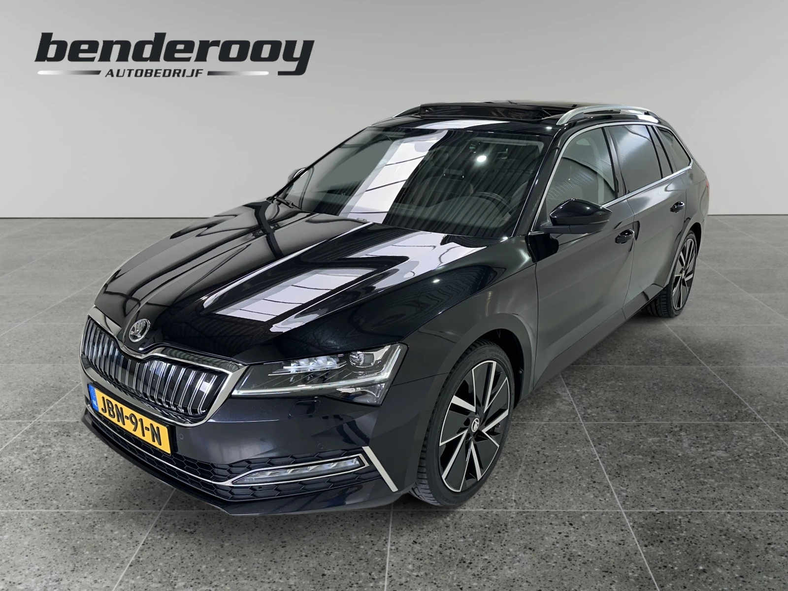 Hoofdafbeelding Škoda Superb