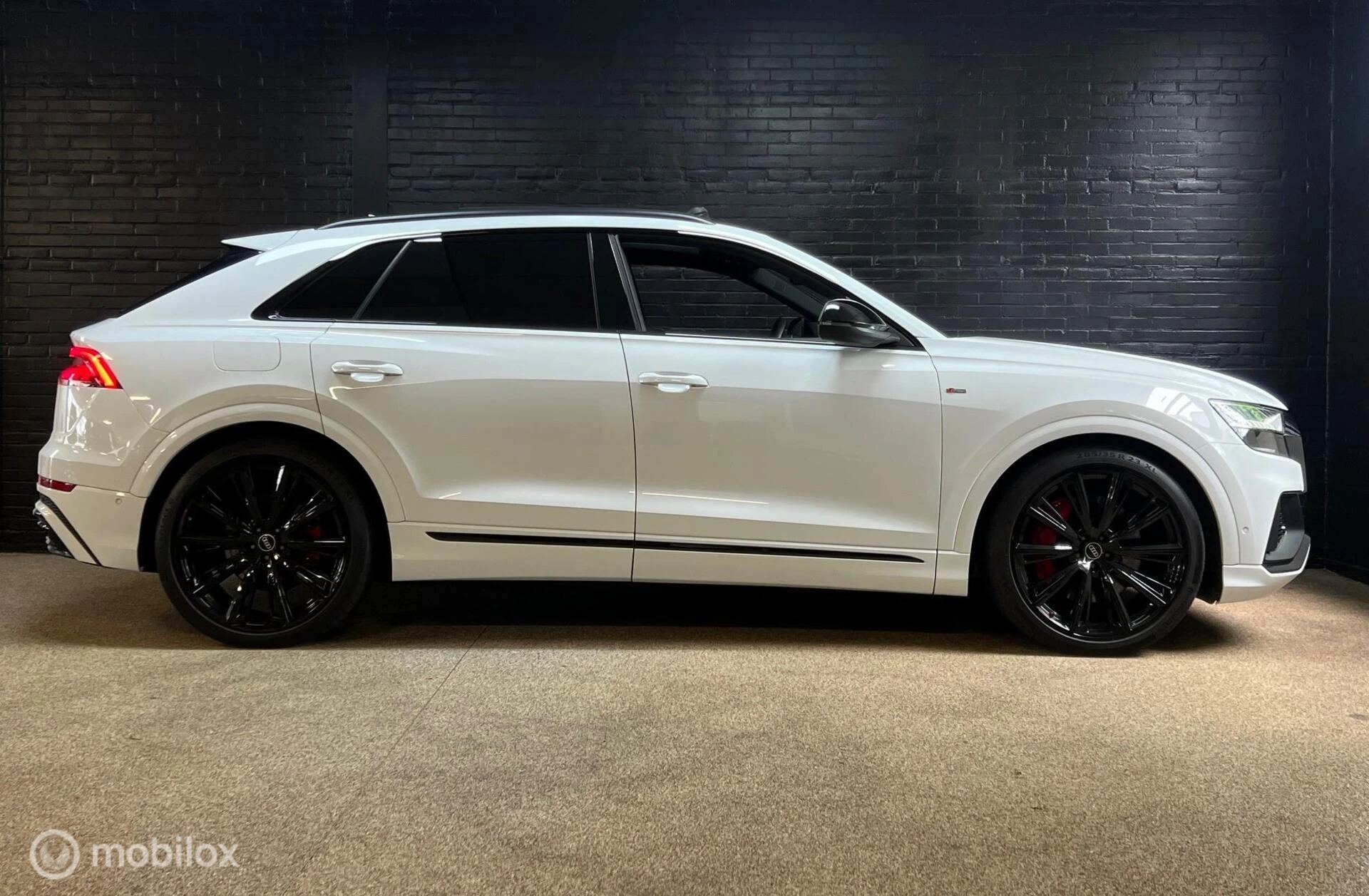 Hoofdafbeelding Audi Q8