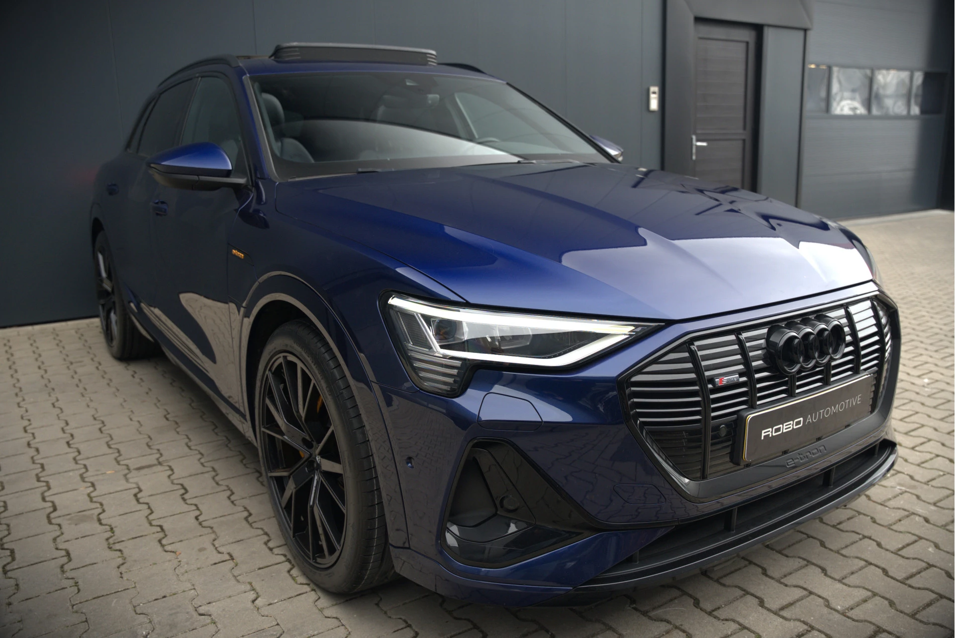 Hoofdafbeelding Audi e-tron