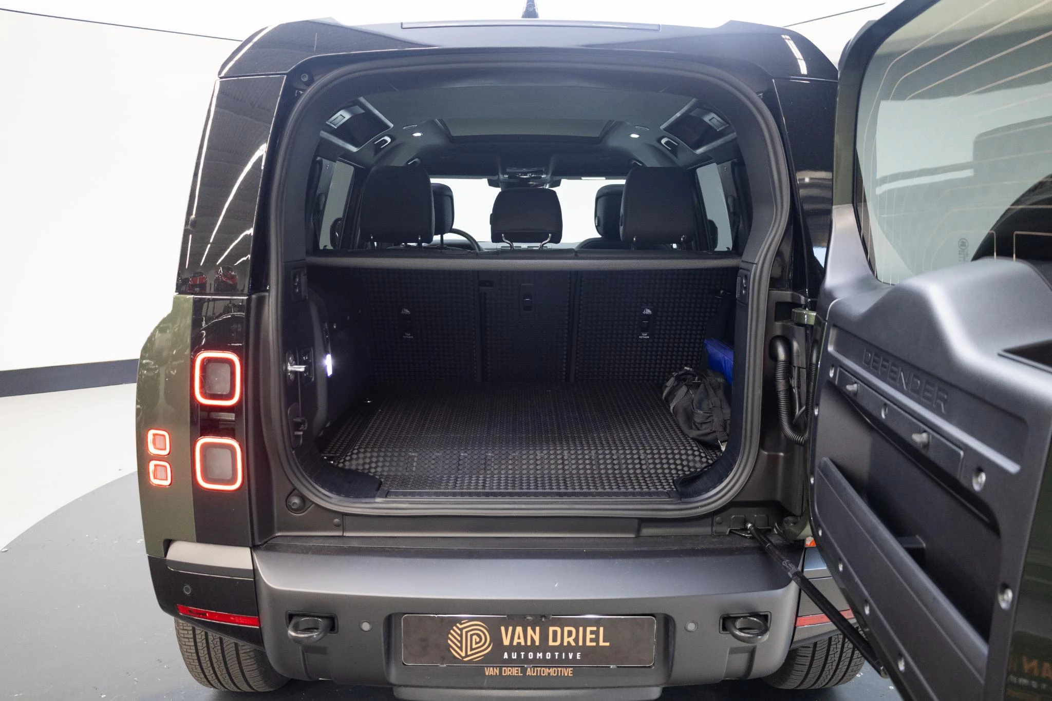 Hoofdafbeelding Land Rover Defender