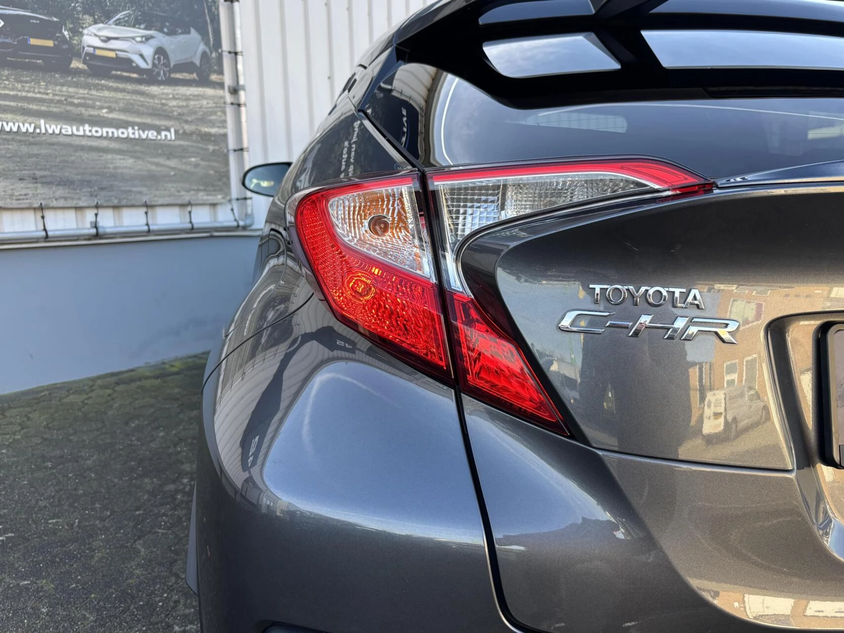 Hoofdafbeelding Toyota C-HR