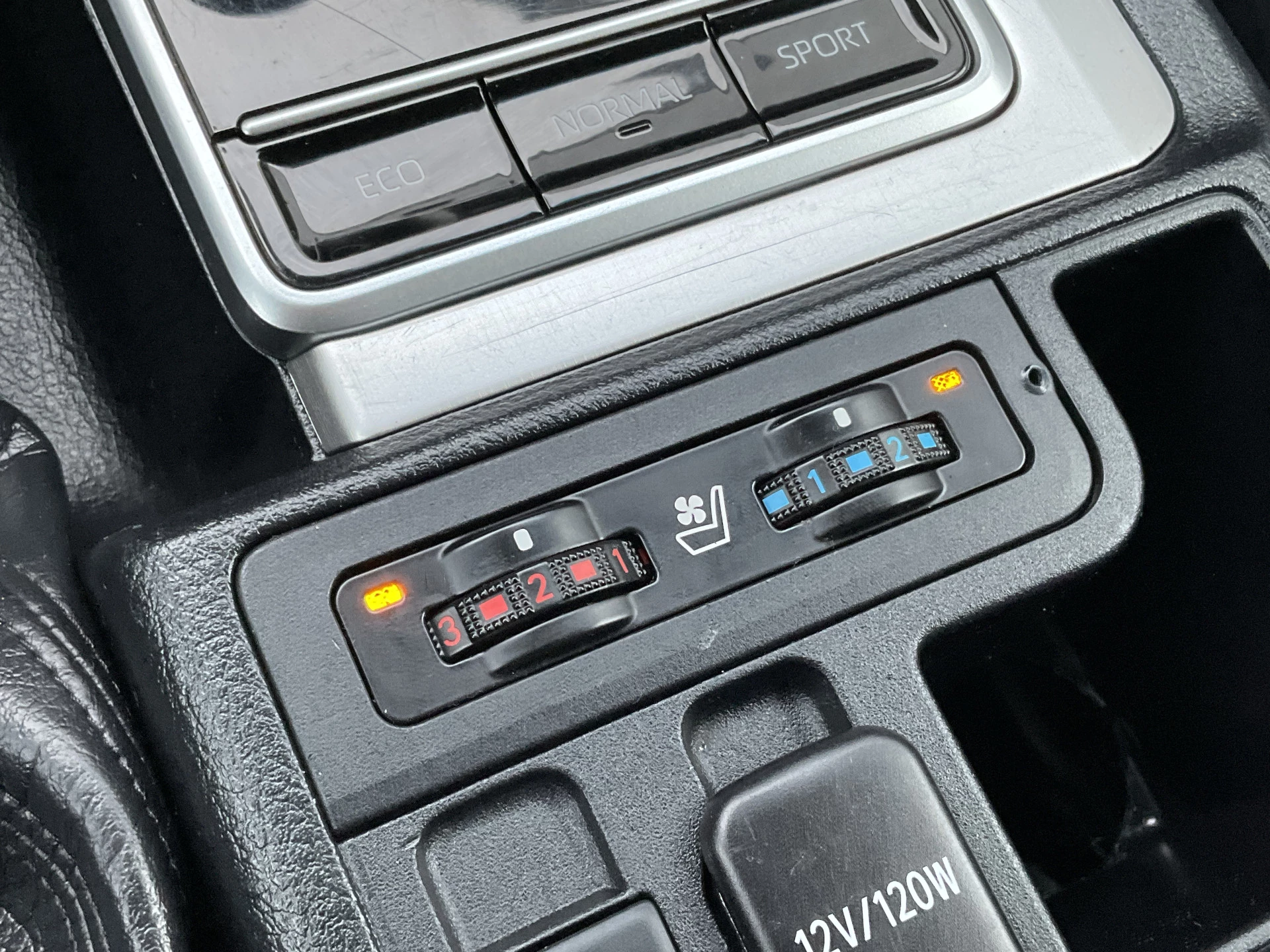 Hoofdafbeelding Toyota Land Cruiser