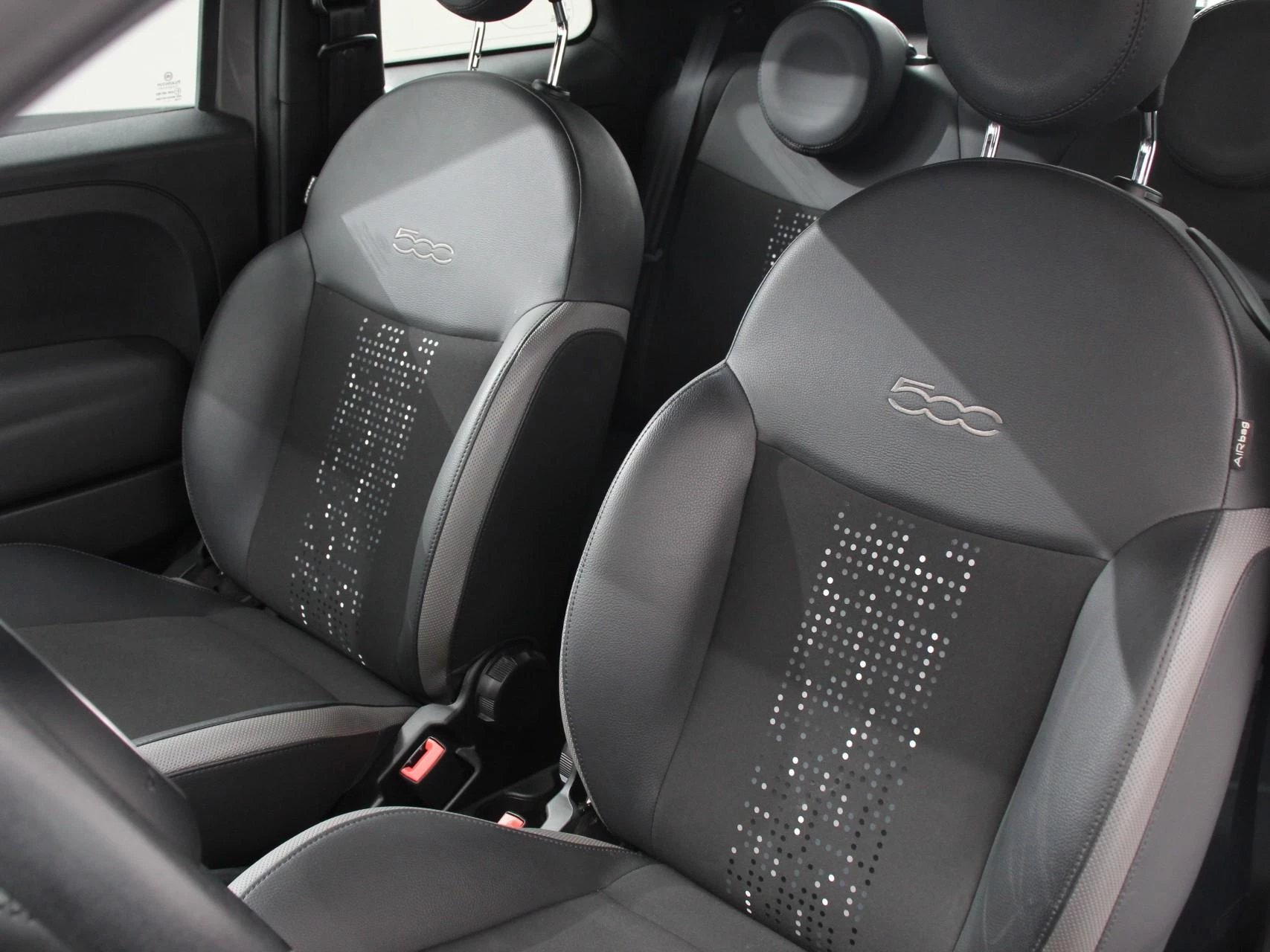 Hoofdafbeelding Fiat 500C