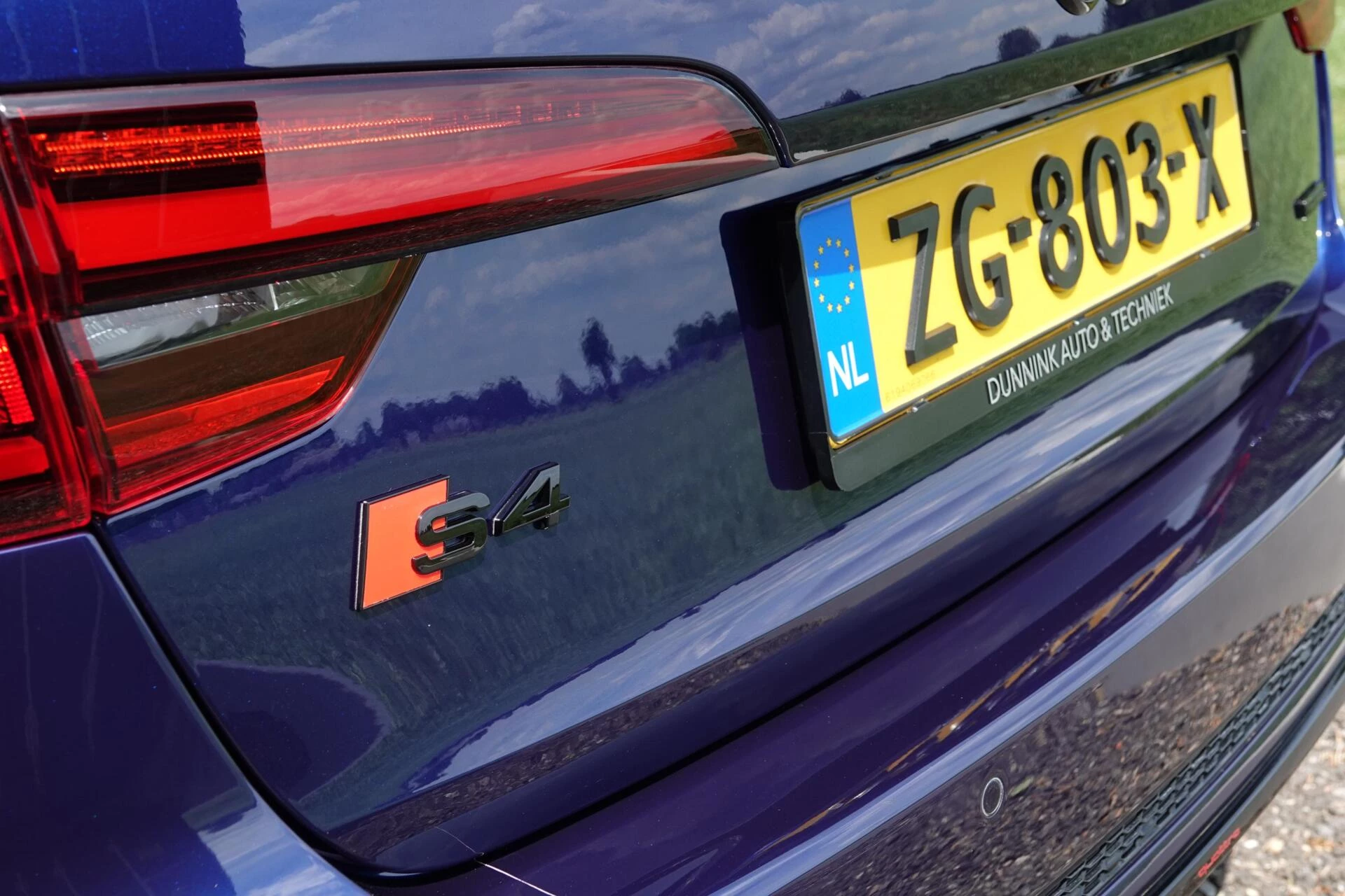 Hoofdafbeelding Audi S4