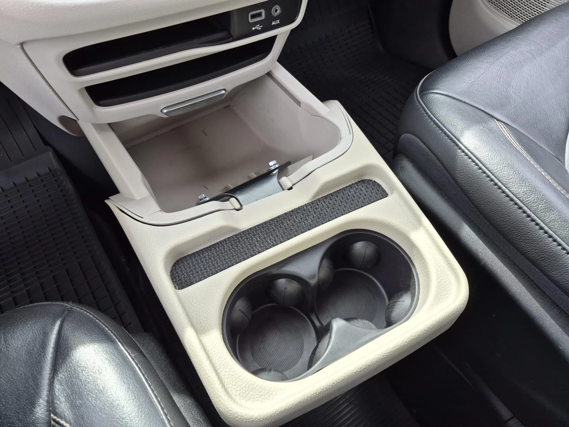 Hoofdafbeelding Chrysler Pacifica