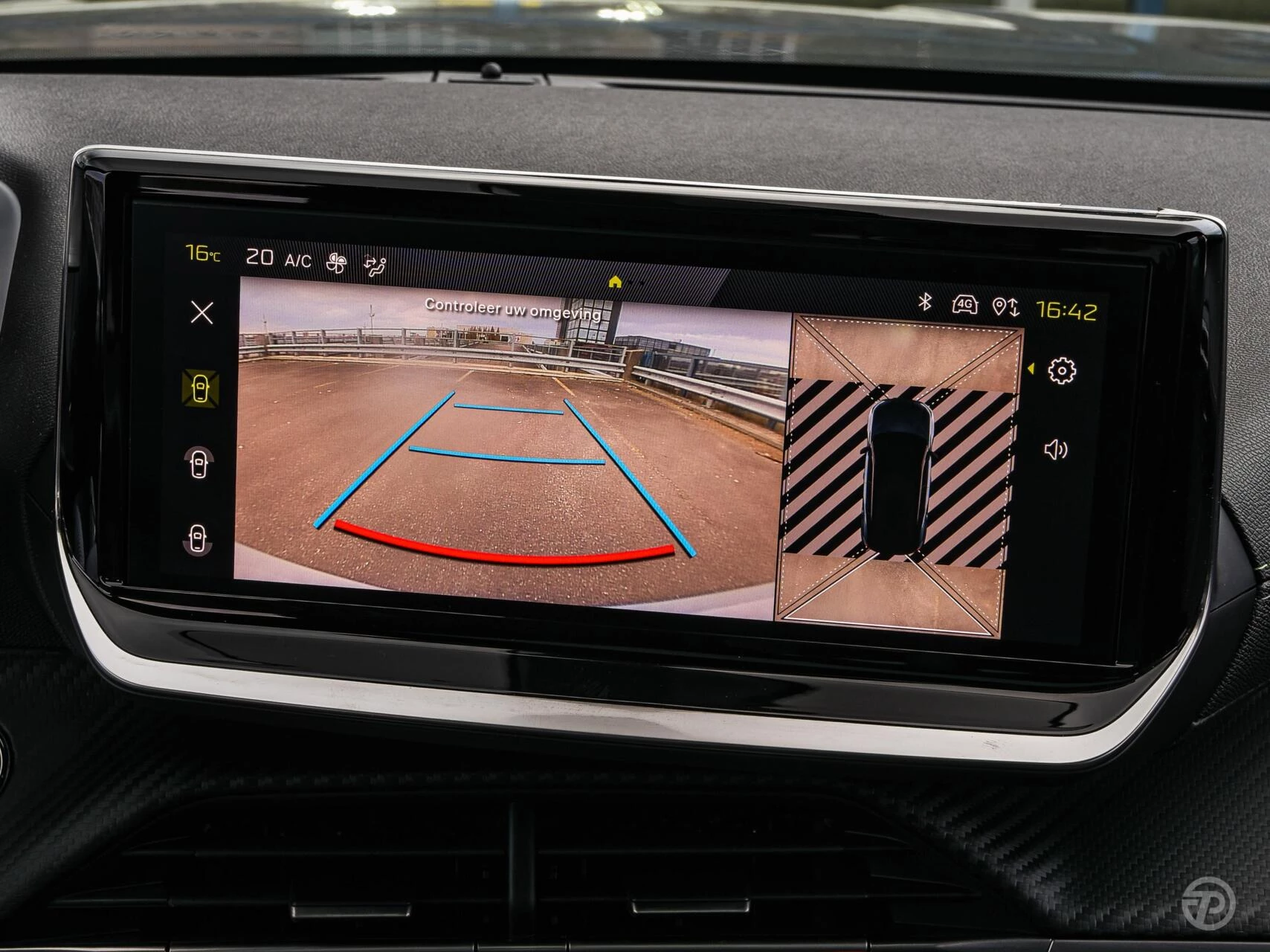 Hoofdafbeelding Peugeot e-2008