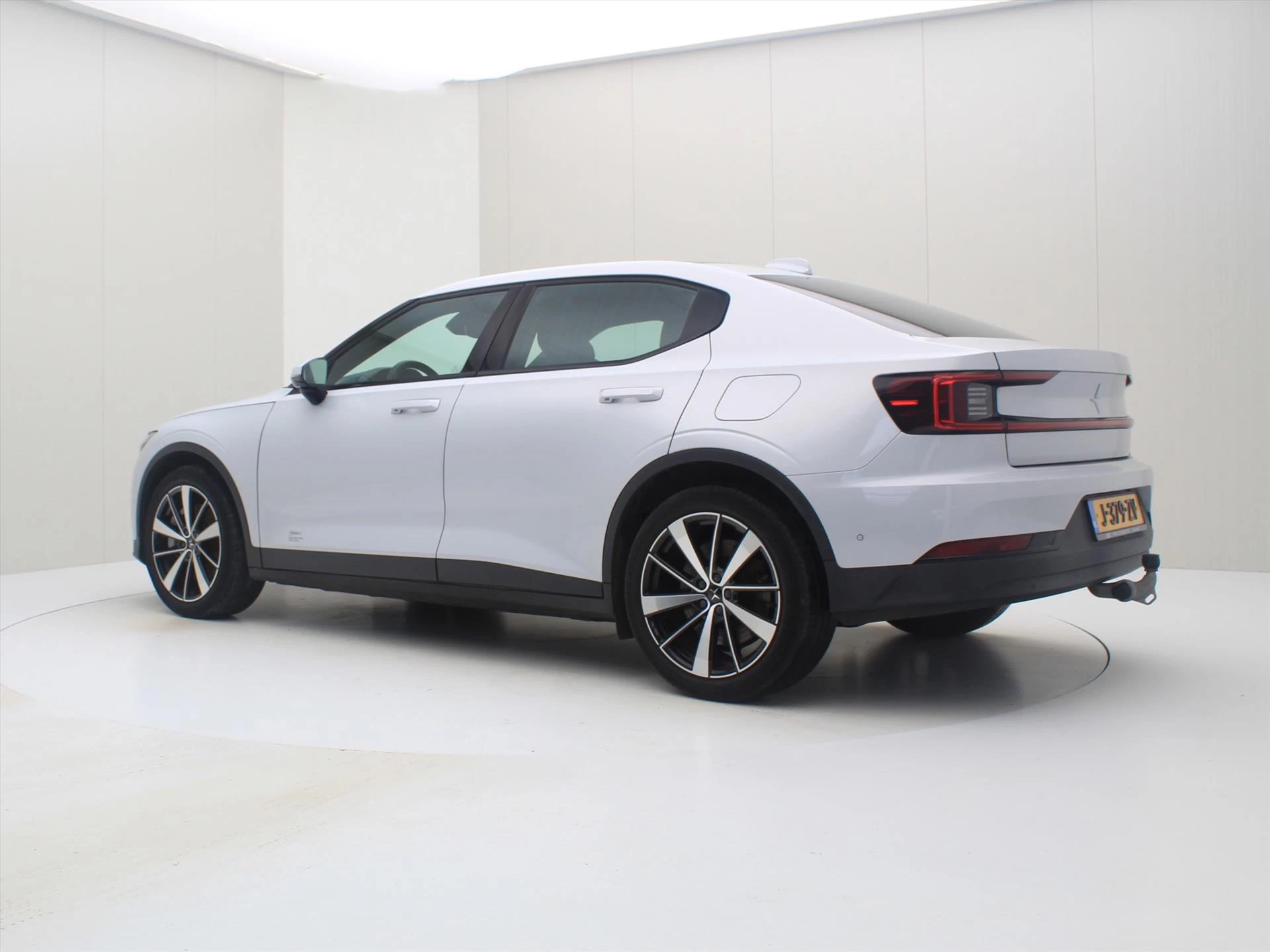 Hoofdafbeelding Polestar 2