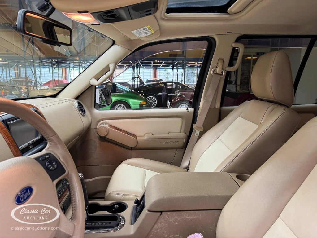 Hoofdafbeelding Ford Explorer