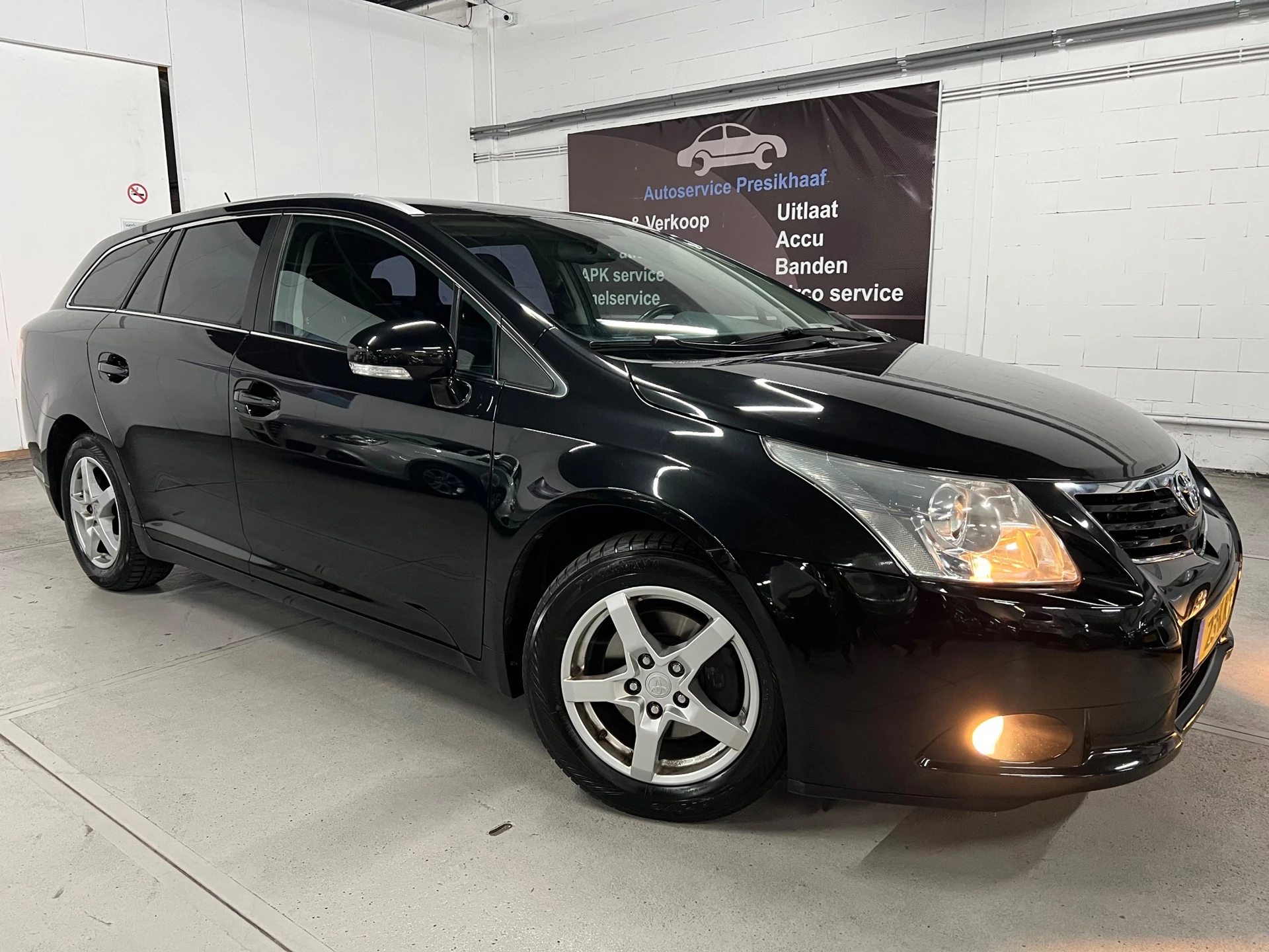 Hoofdafbeelding Toyota Avensis