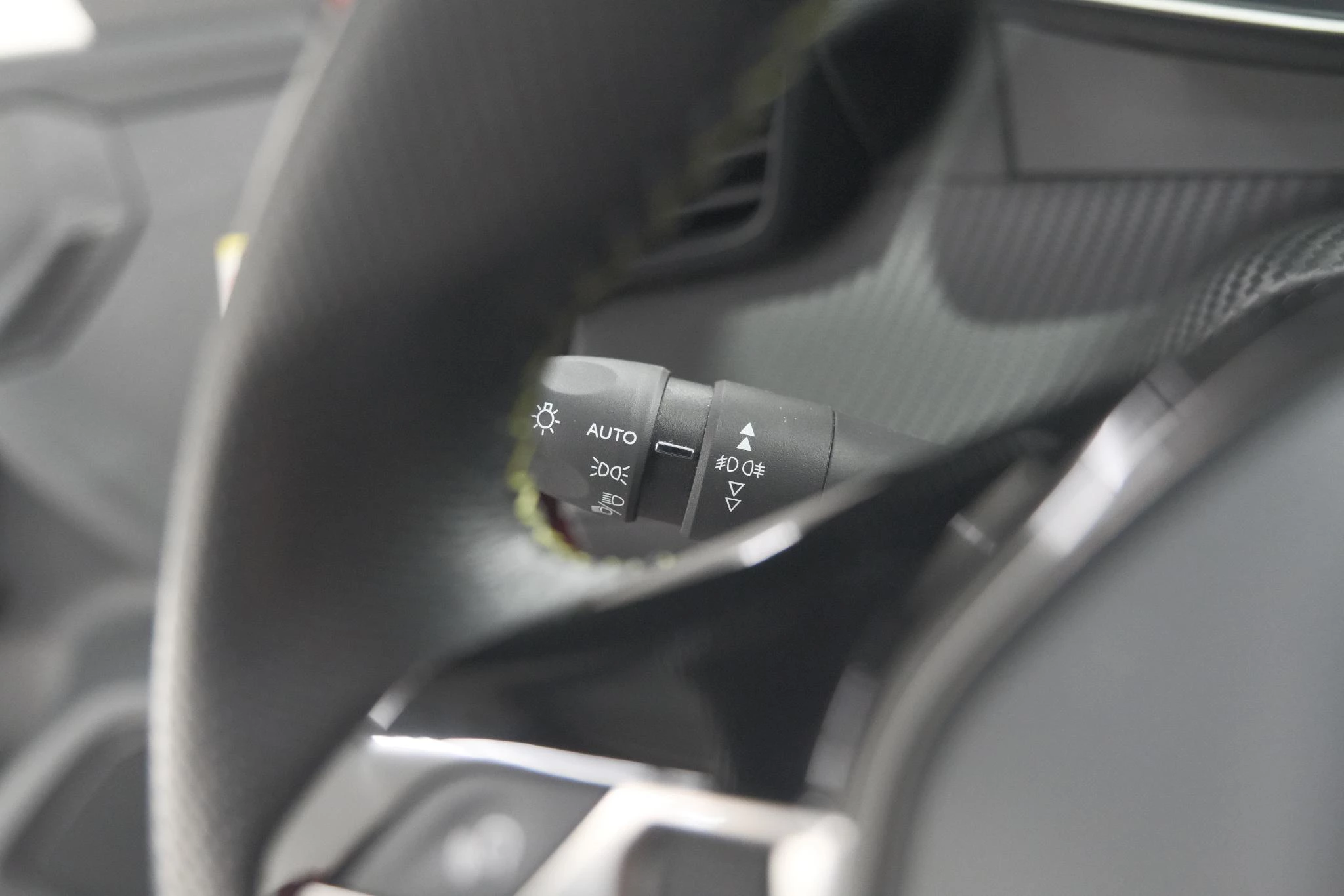 Hoofdafbeelding Peugeot e-2008