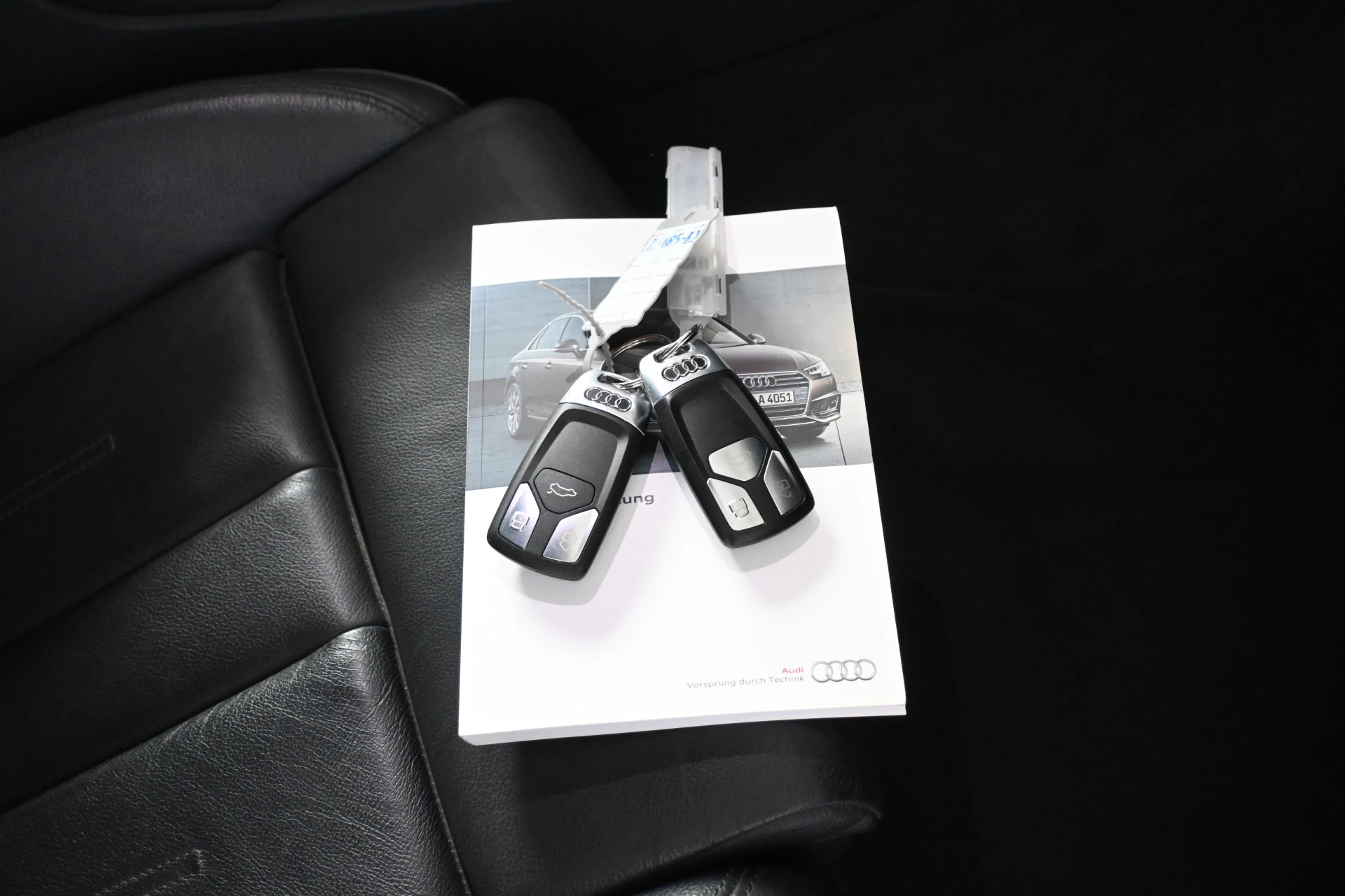 Hoofdafbeelding Audi A4