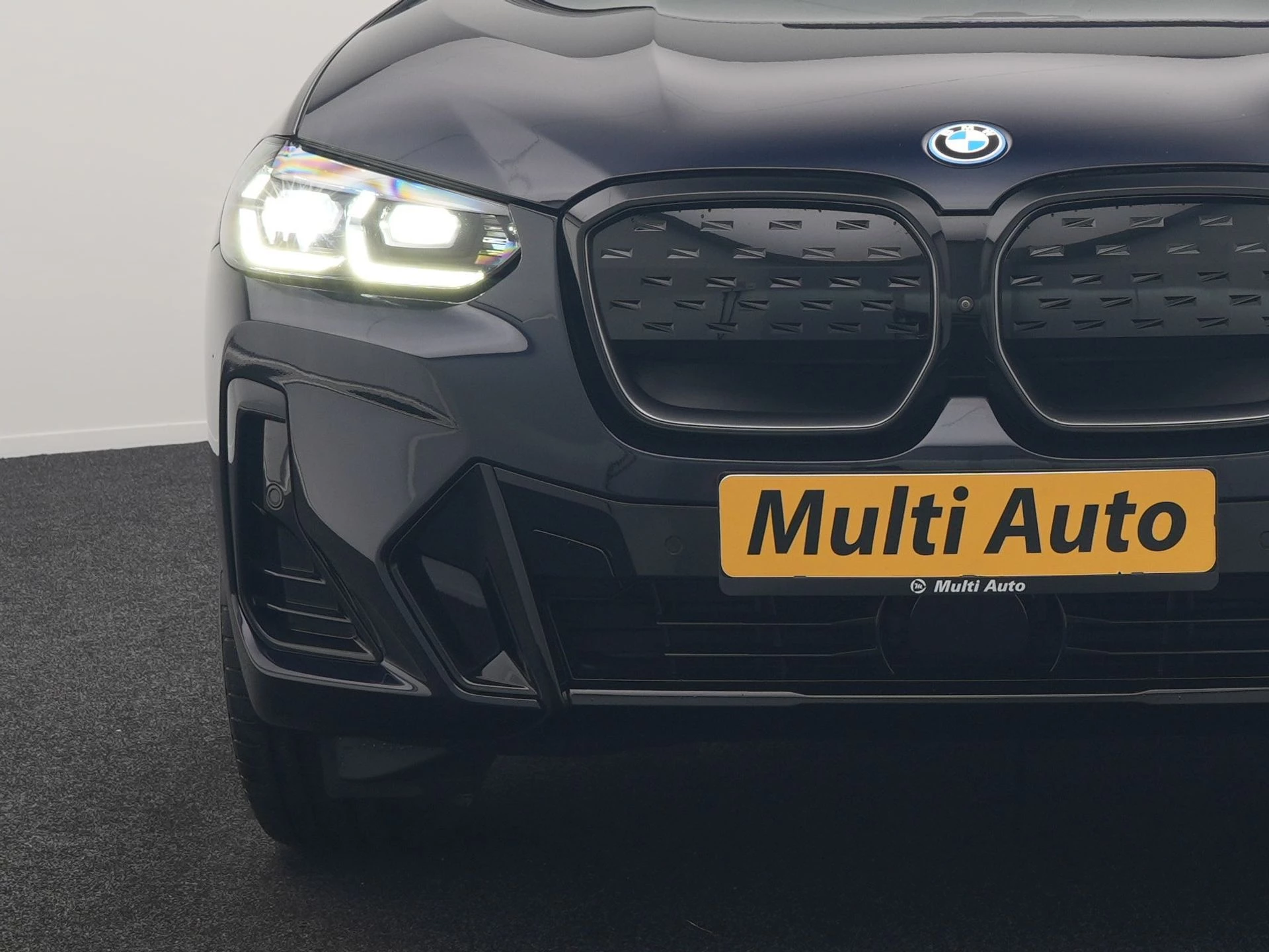 Hoofdafbeelding BMW iX3