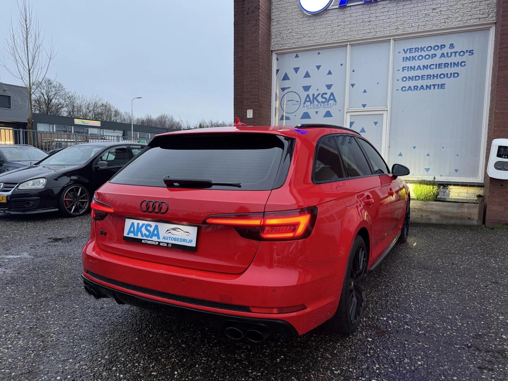 Hoofdafbeelding Audi S4