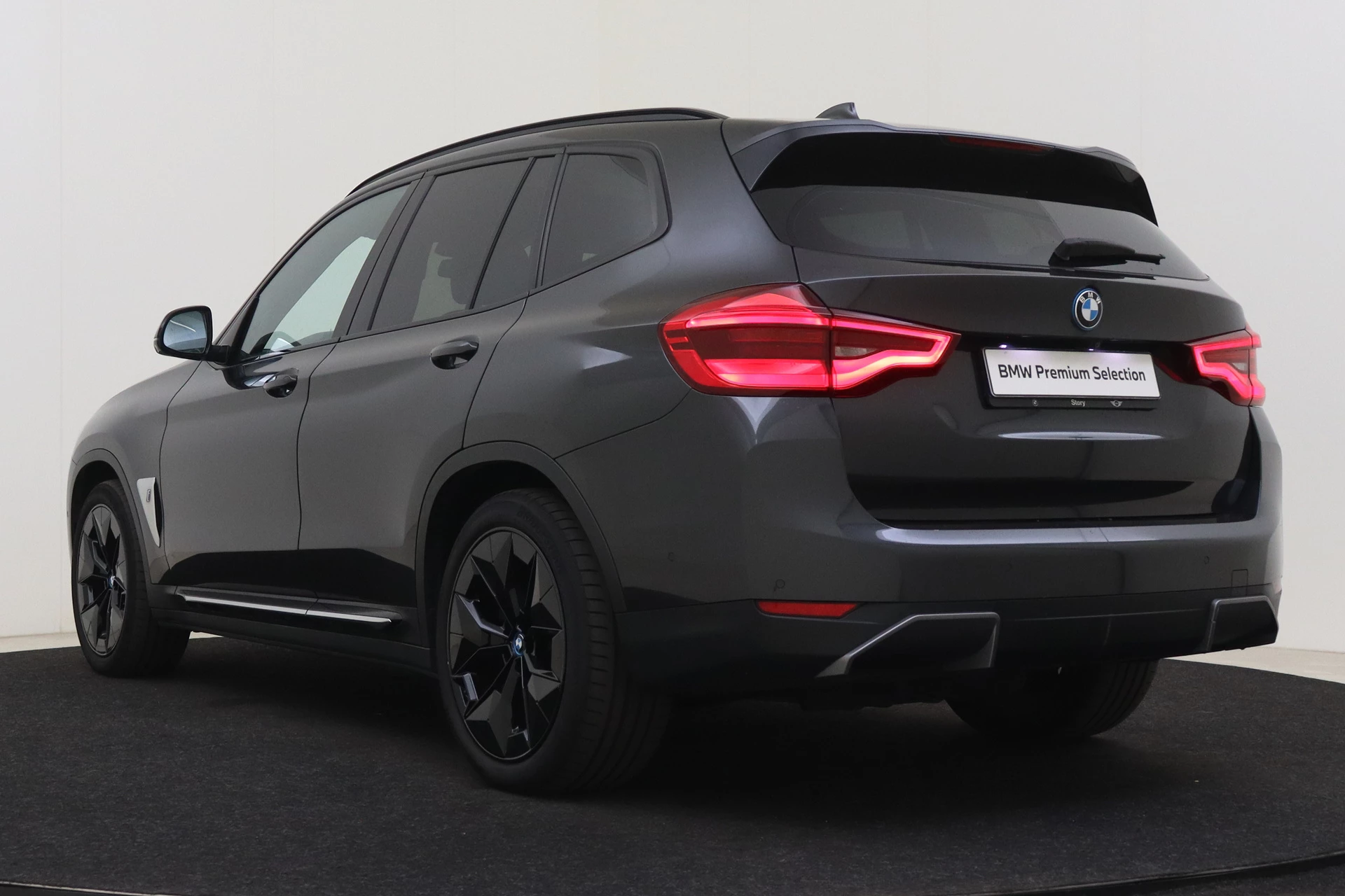 Hoofdafbeelding BMW iX3