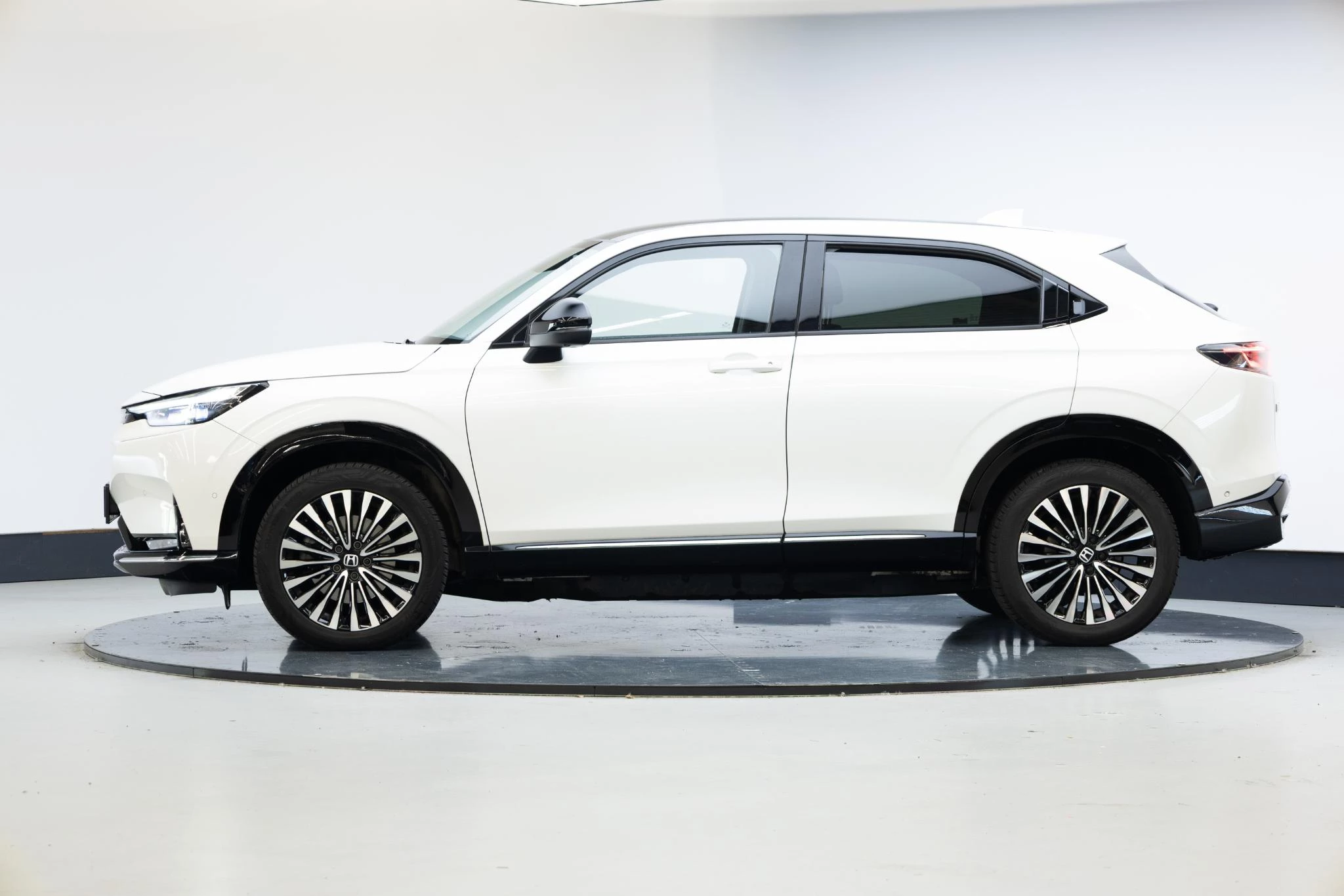 Hoofdafbeelding Honda e:Ny1
