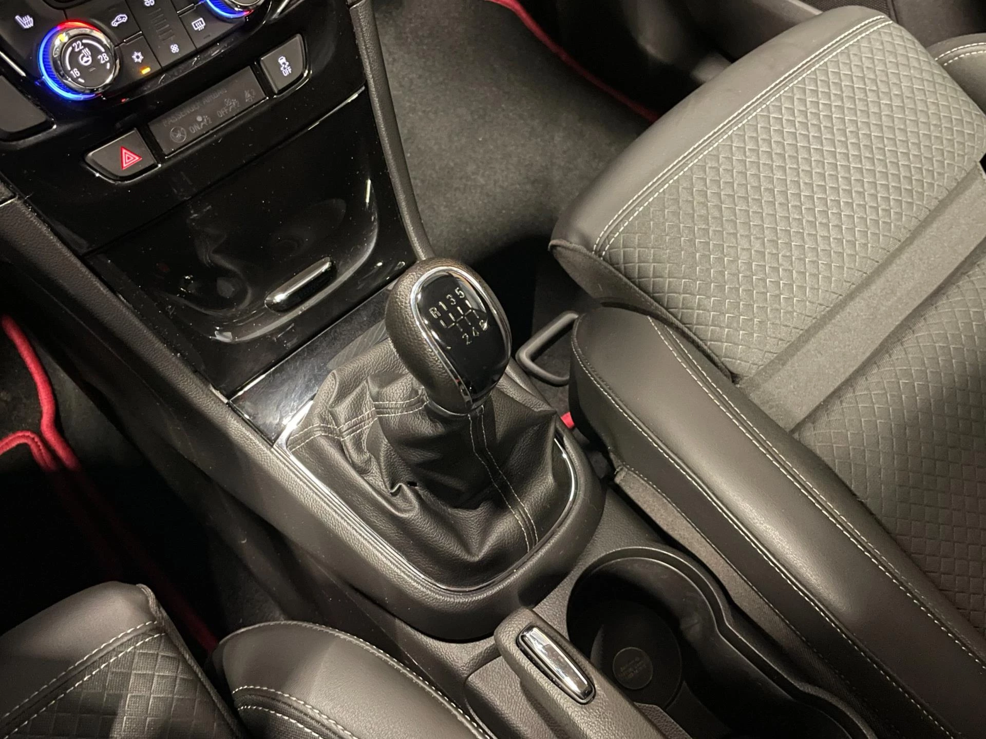 Hoofdafbeelding Opel Mokka X