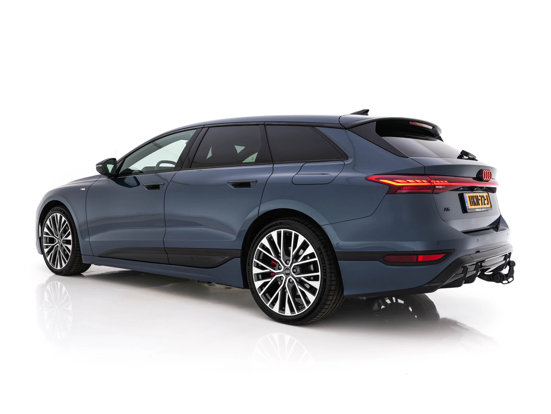 Hoofdafbeelding Audi A6 Avant e-tron