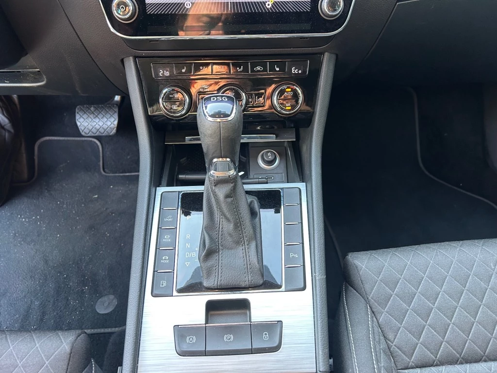 Hoofdafbeelding Škoda Superb