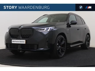 BMW X3 xDrive30e M Sport Automaat / Panoramadak / Trekhaak / Sportstoelen / Adaptieve LED / Parking Assistant Plus / Comfort Access / Stuurverwarming